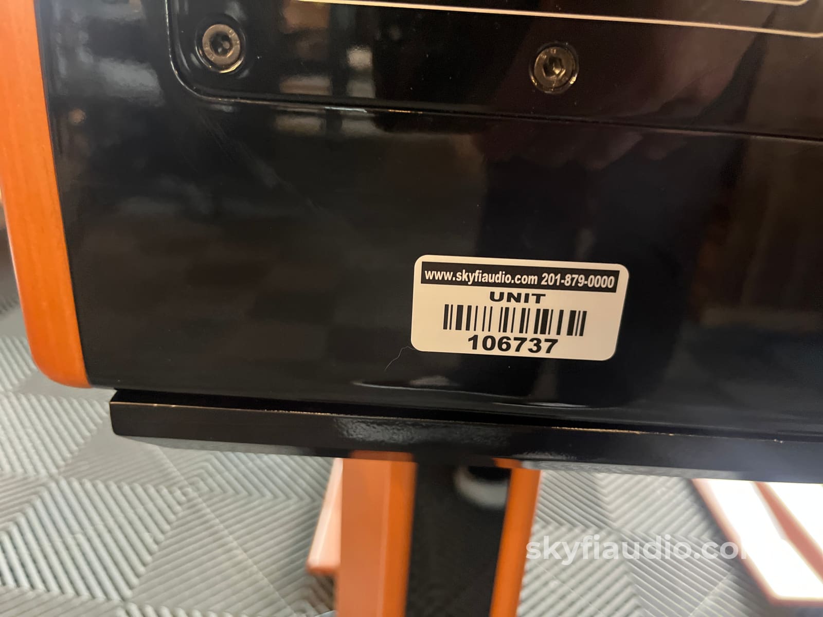 Focal JS Labs Micro Utopia Speakers - W/ Stands Speakers