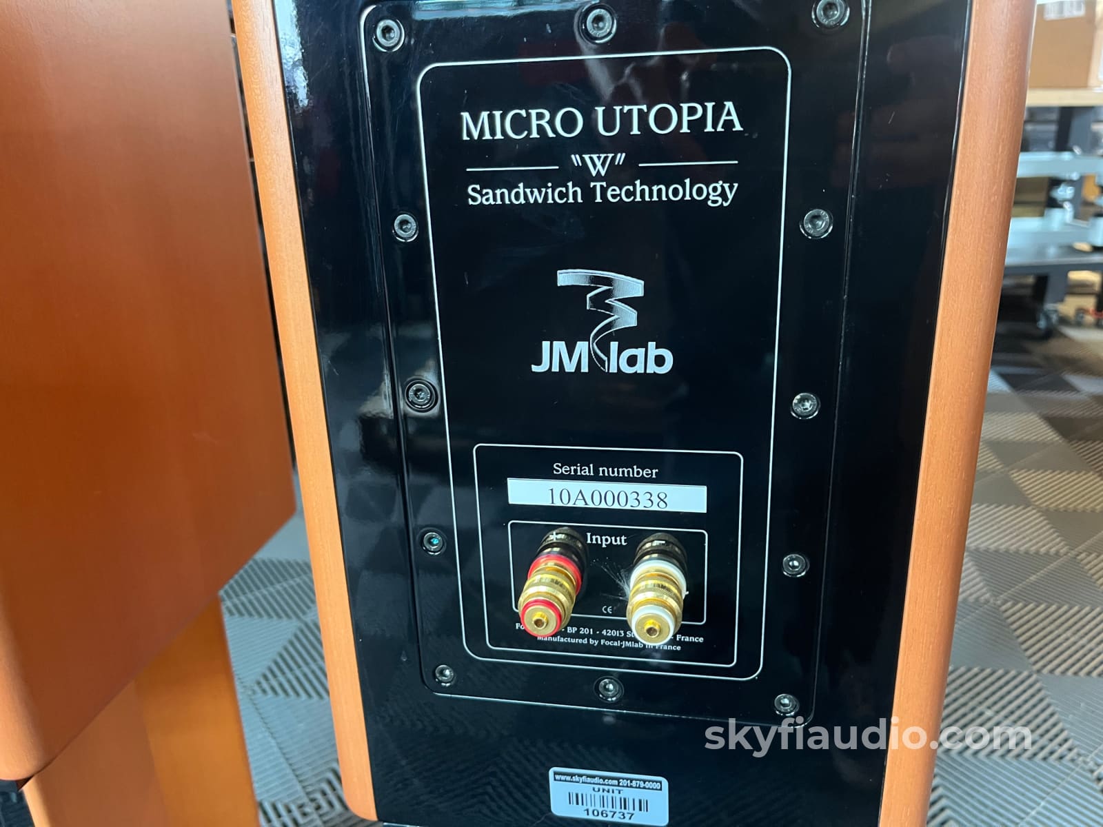 Focal JS Labs Micro Utopia Speakers - W/ Stands Speakers