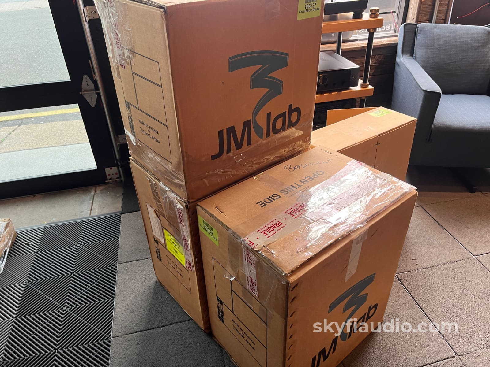 Focal JM Labs Micro Utopia Speakers - With Stands