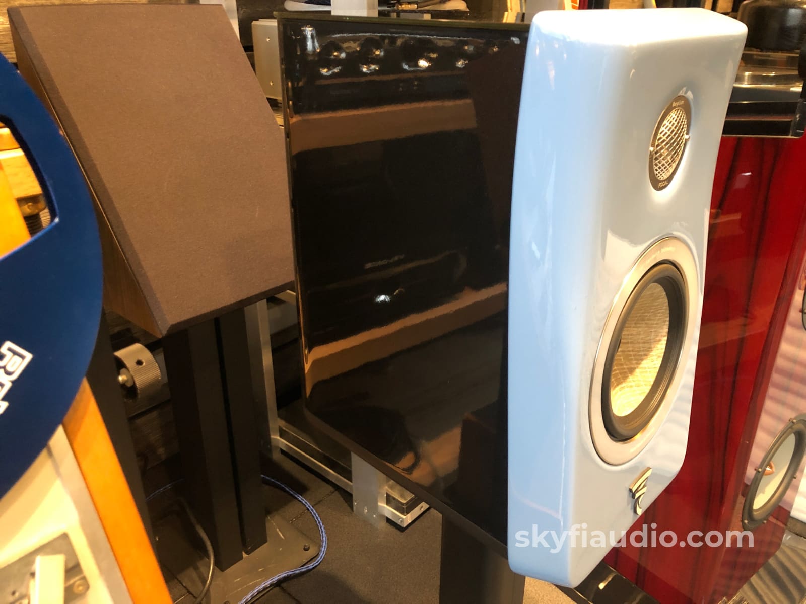 Focal Kanta N°1 High Gloss Speakers With Stands - Rare Gauloise Blue Finish
