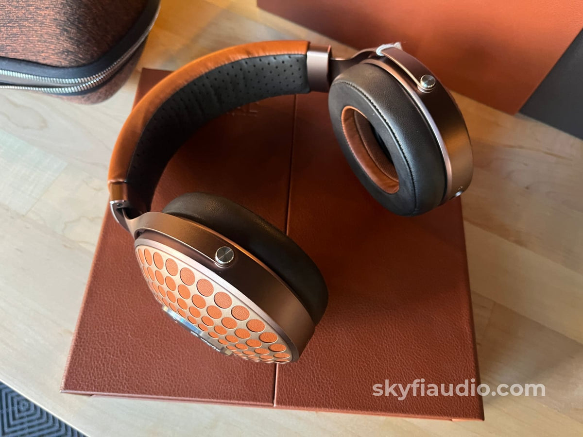 Focal Stellia Headphones - w/ Box and Accessories Headphones