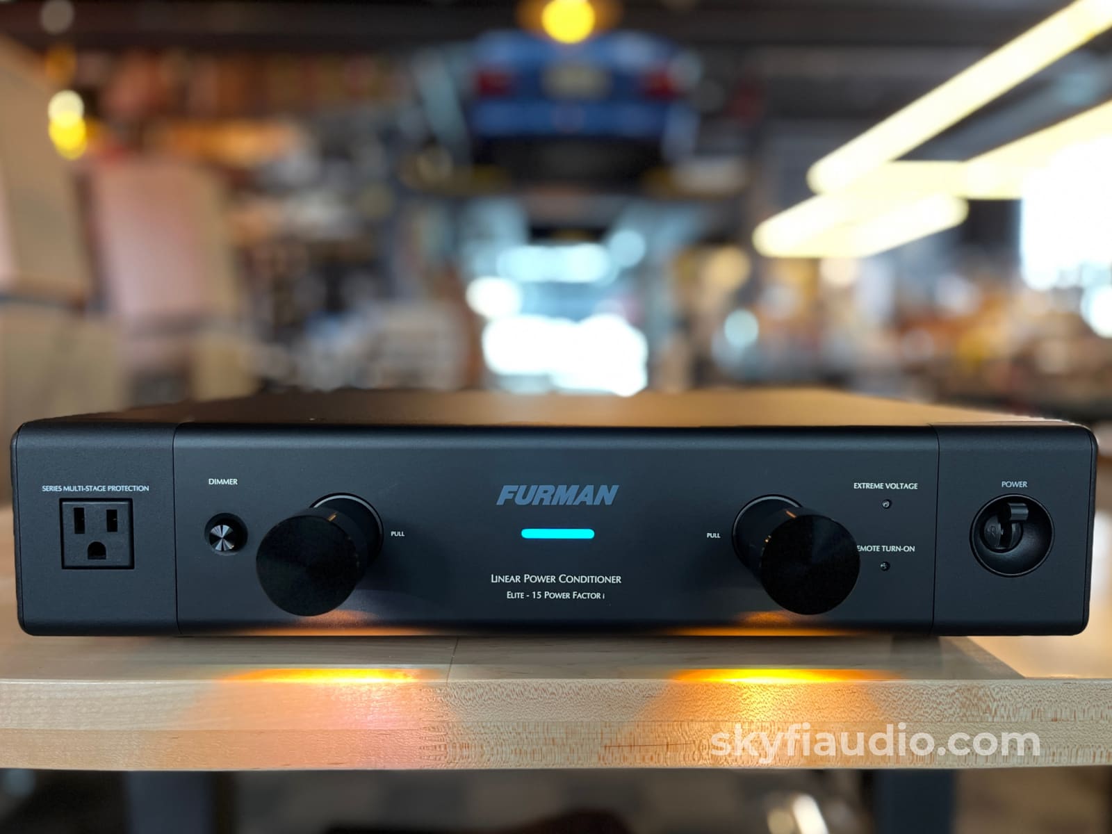 Furman Elite-15 PFi Power Conditioner - 13 Outlet