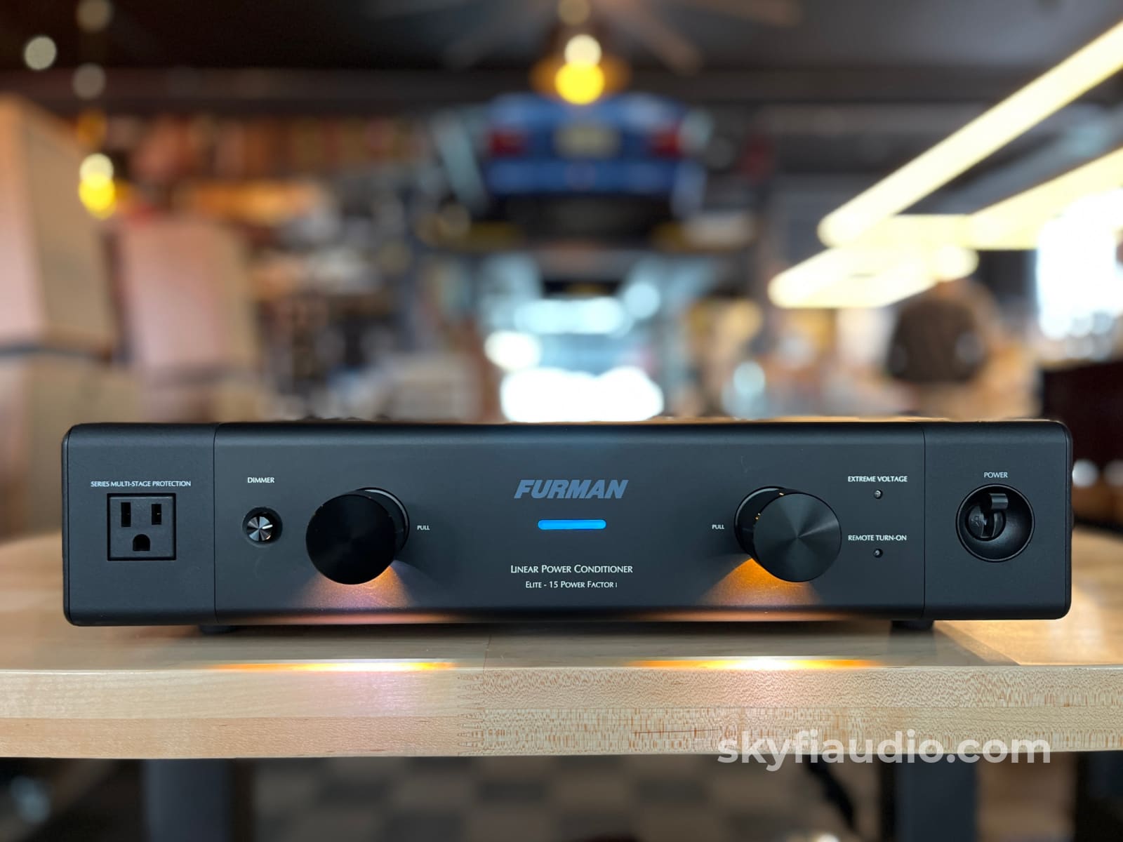 Furman Elite-15 PFi Power Conditioner - 13 Outlet
