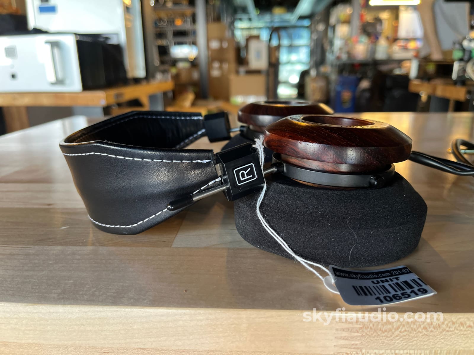 Grado GS3000e Statement Series Headphones Headphones