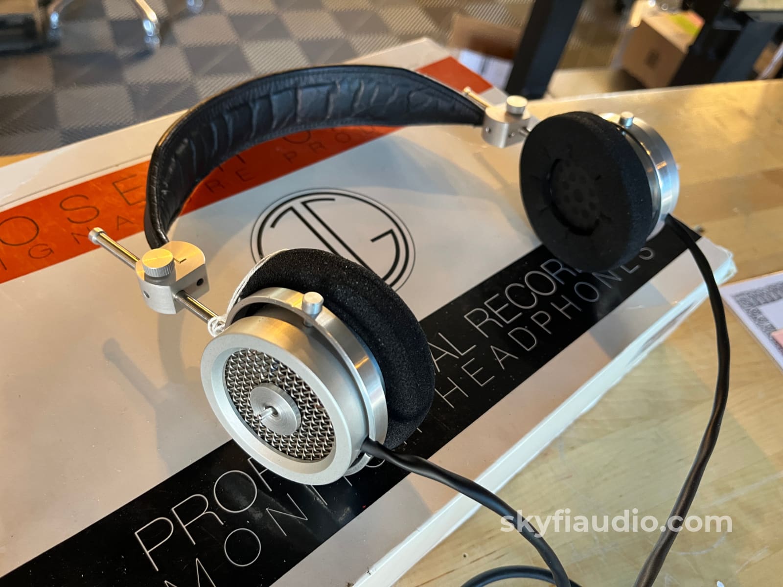 Grado HP-1000 (HP-1) Legendary Vintage Headphones Headphones