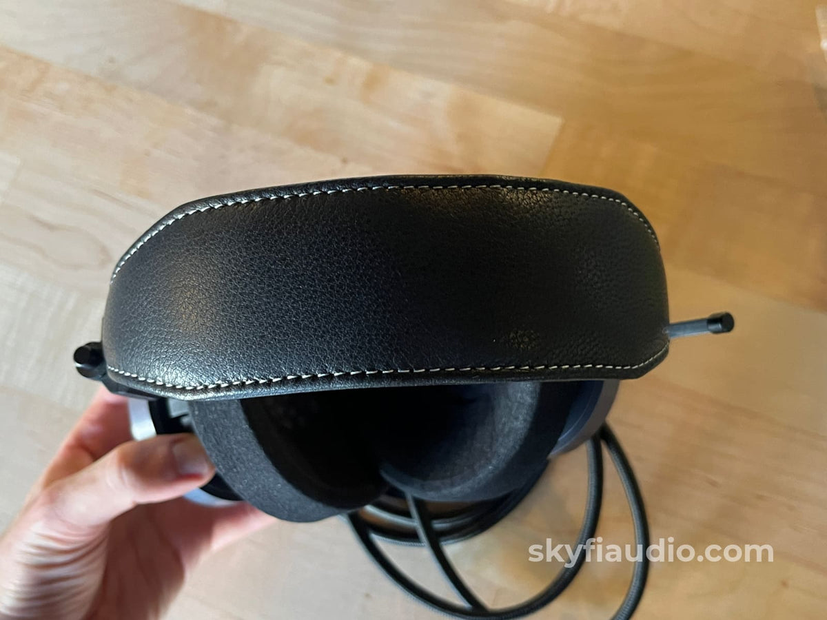 Grado HP100 SE Signature Series Headphones Headphones