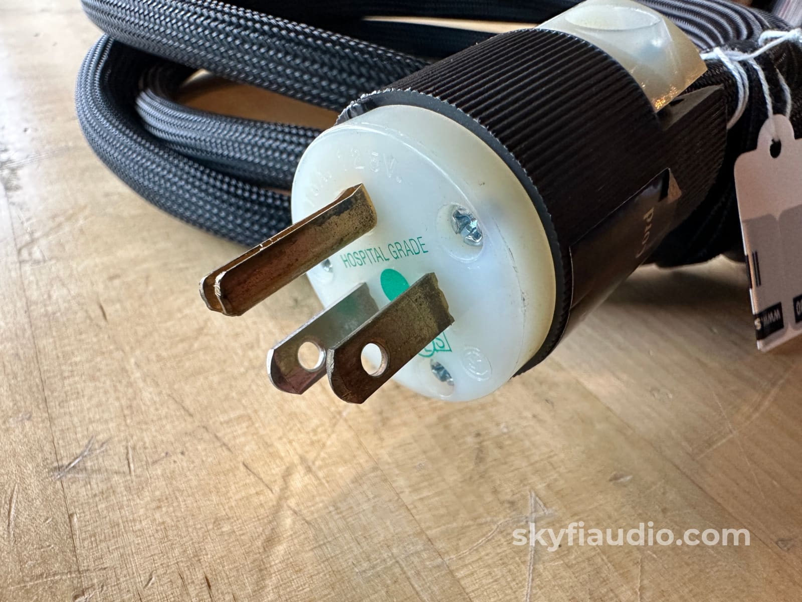 Harmonic Tech Pro-Ac11 Cl-3 Power Cable - 2M Cables