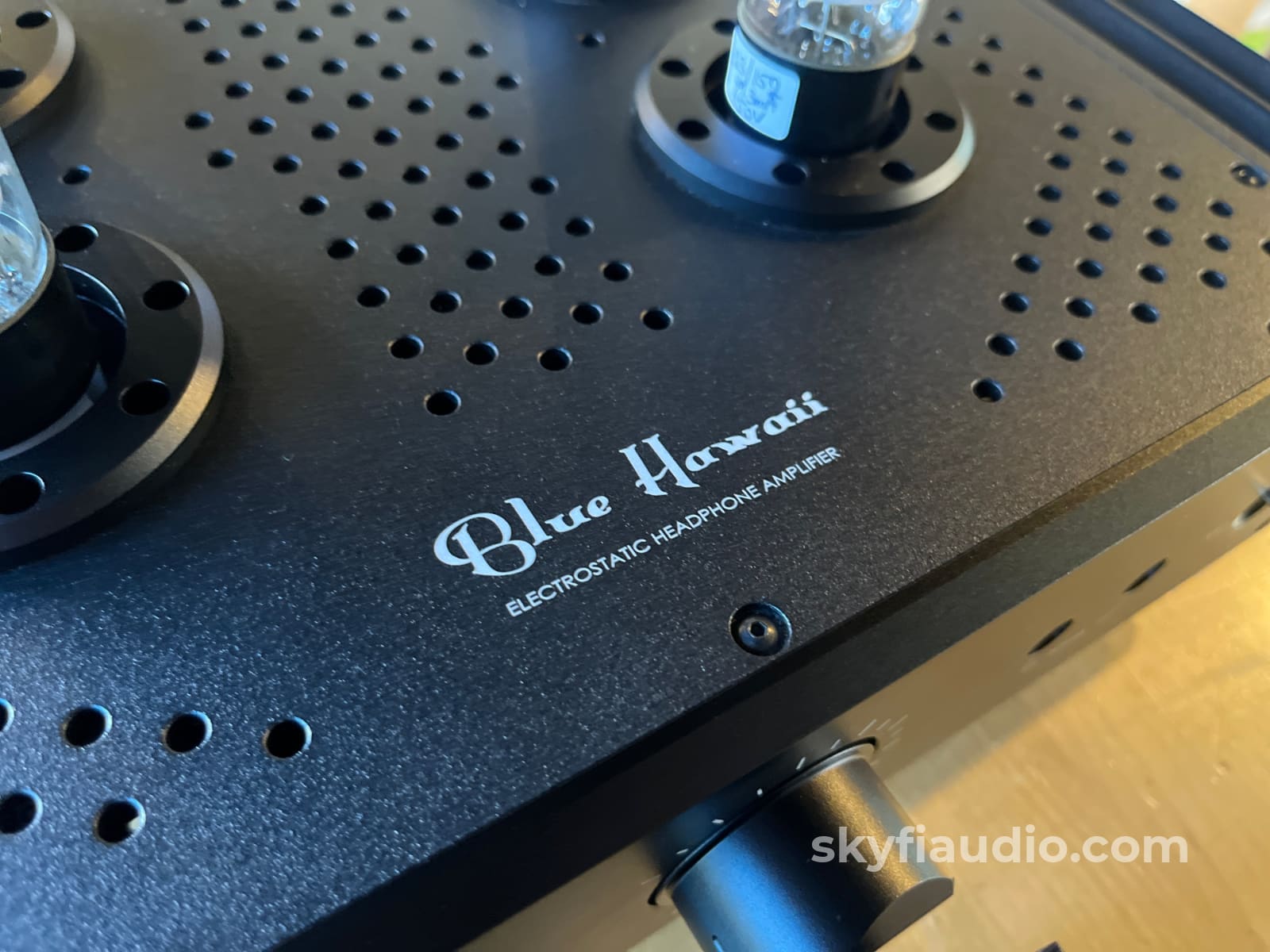 HeadAmp Blue Hawaii Special Edition Electrostatic Headphone Amplifier Integrated Amplifier