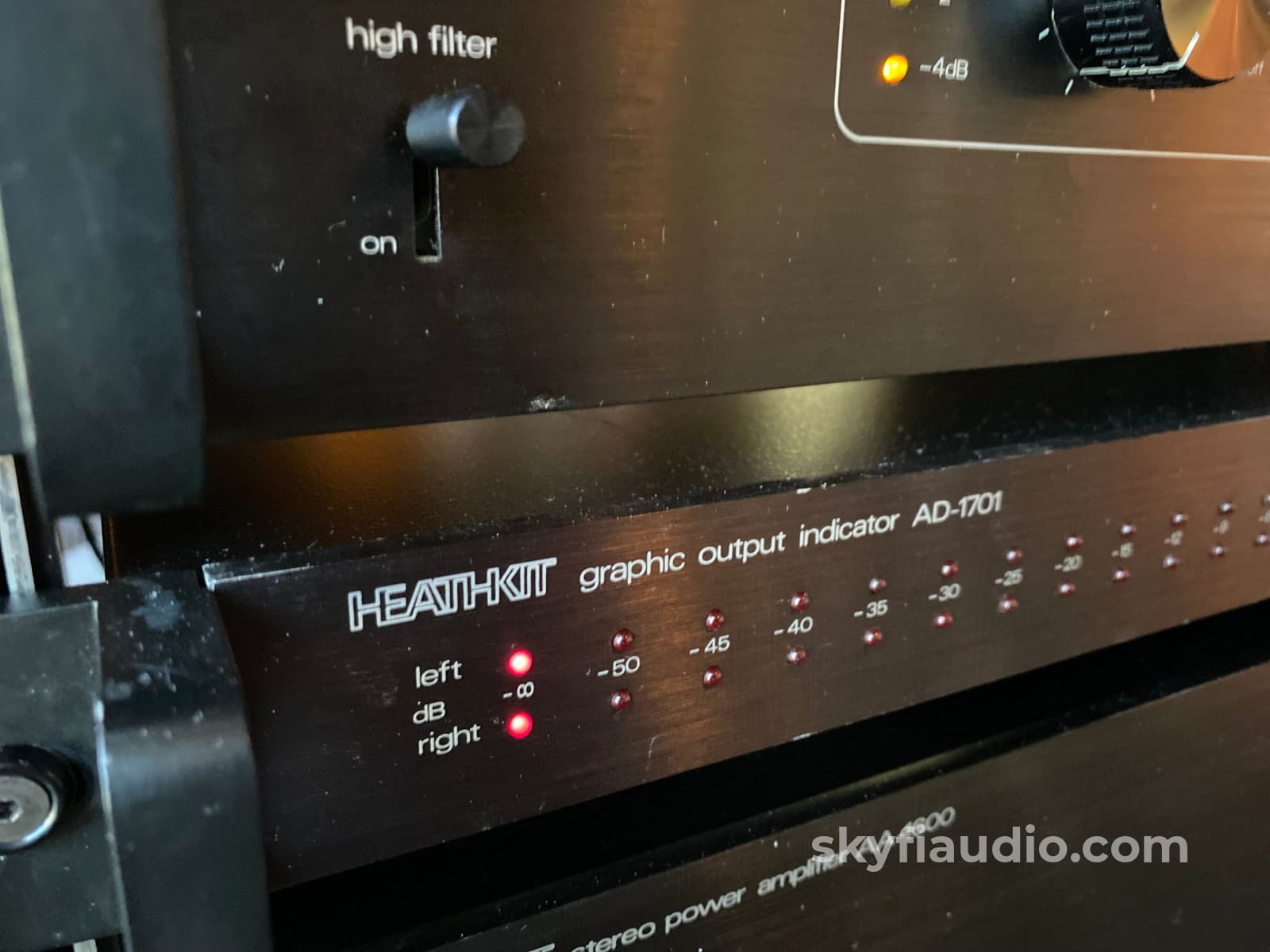 Heathkit Complete Stereo System In Rack Integrated Amplifier