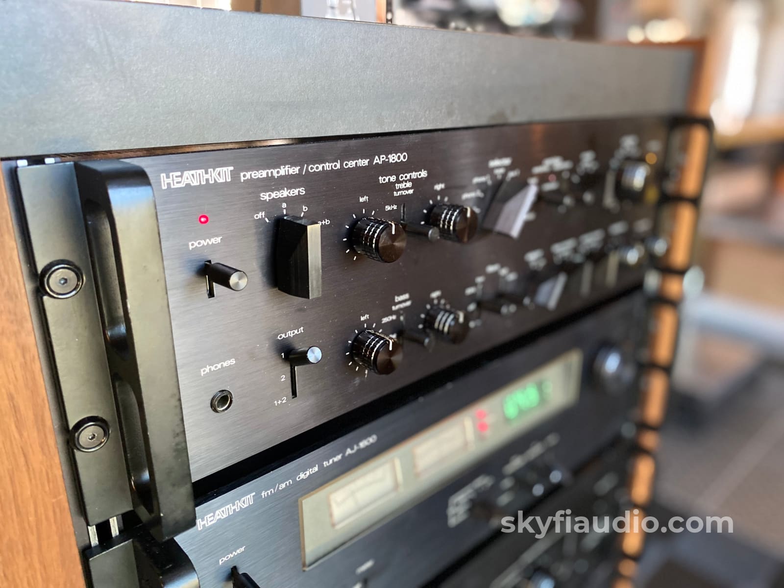 Heathkit Complete Stereo System In Rack Integrated Amplifier