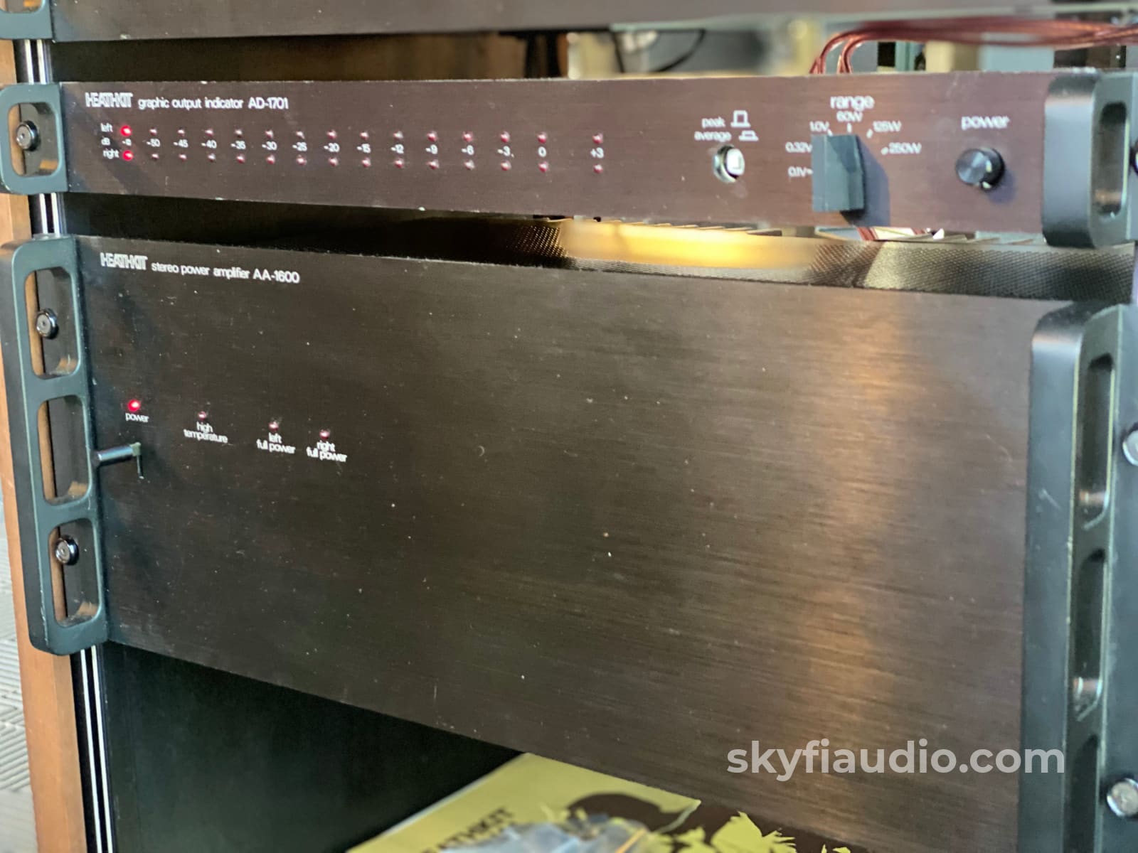 Heathkit Complete Stereo System In Rack Integrated Amplifier