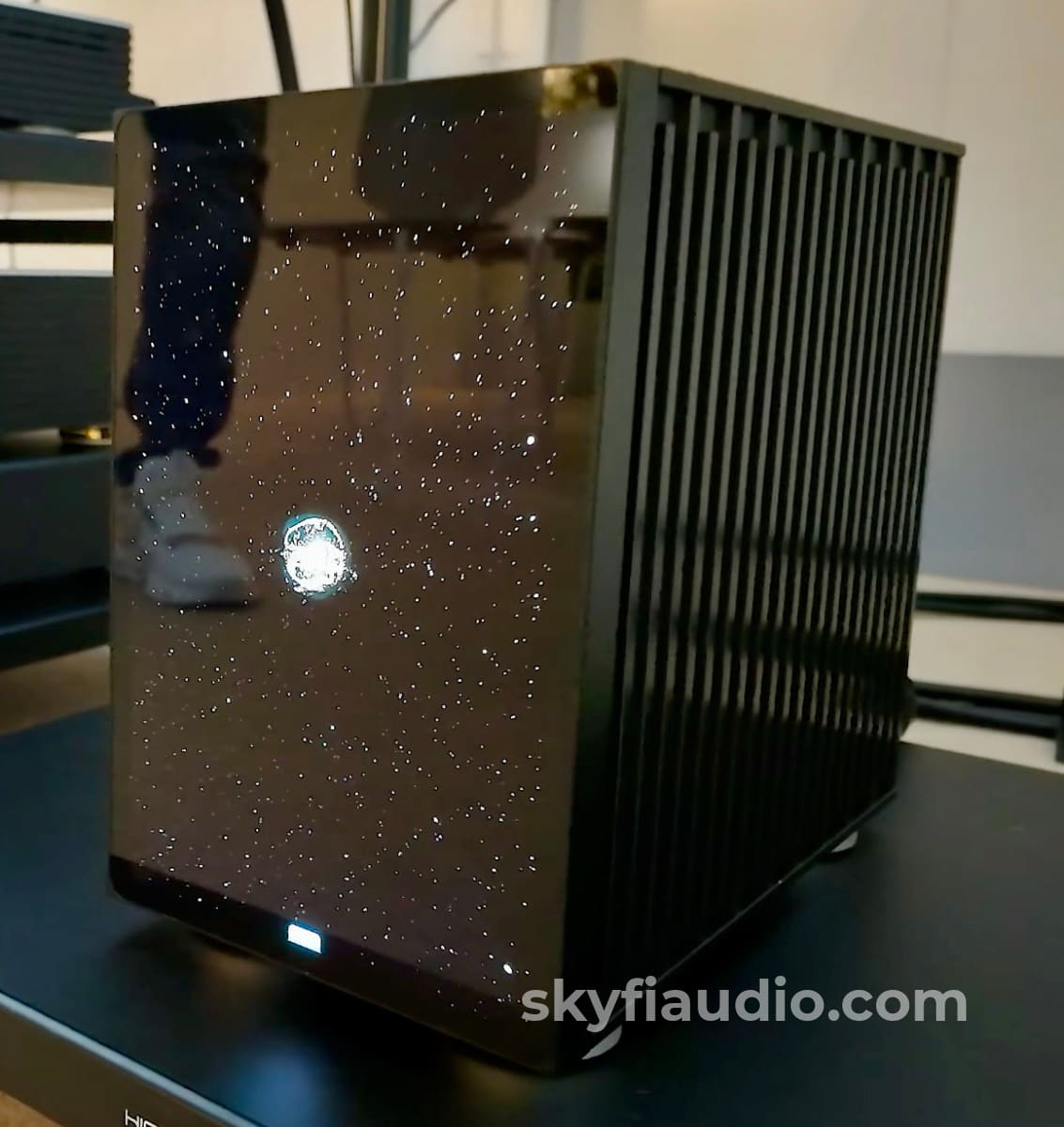 HiFi Rose RA80 Monoblock Amplifier w/ 2,000 Watts and OLED Touchscreen Display - New Release - Amplifier