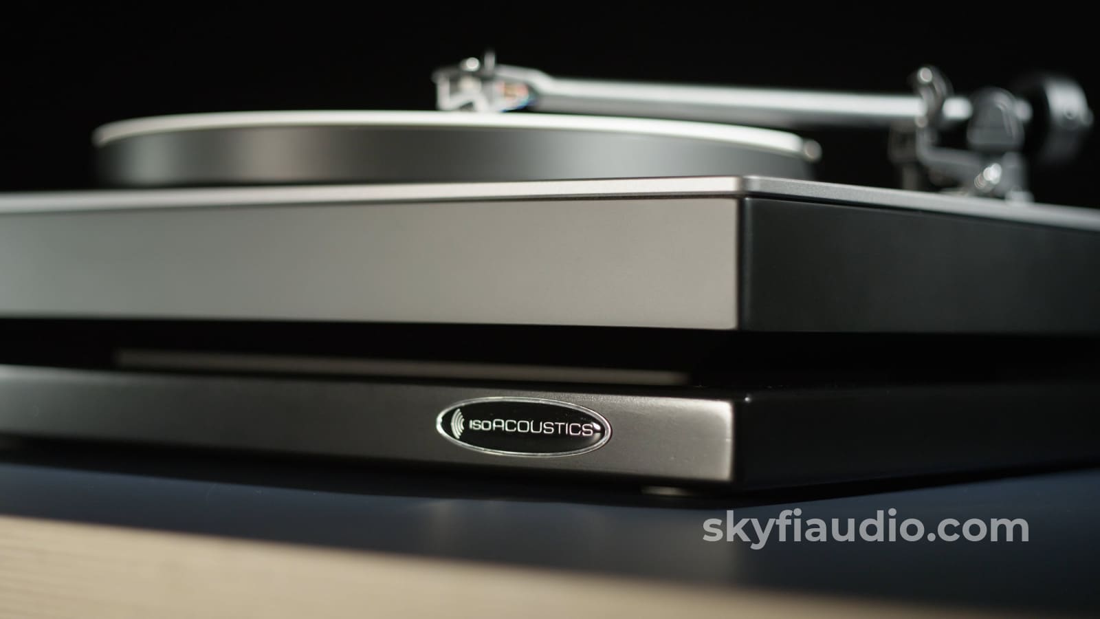 IsoAcoustics zaZen Series Isolation Platforms for Turntables and Sensi