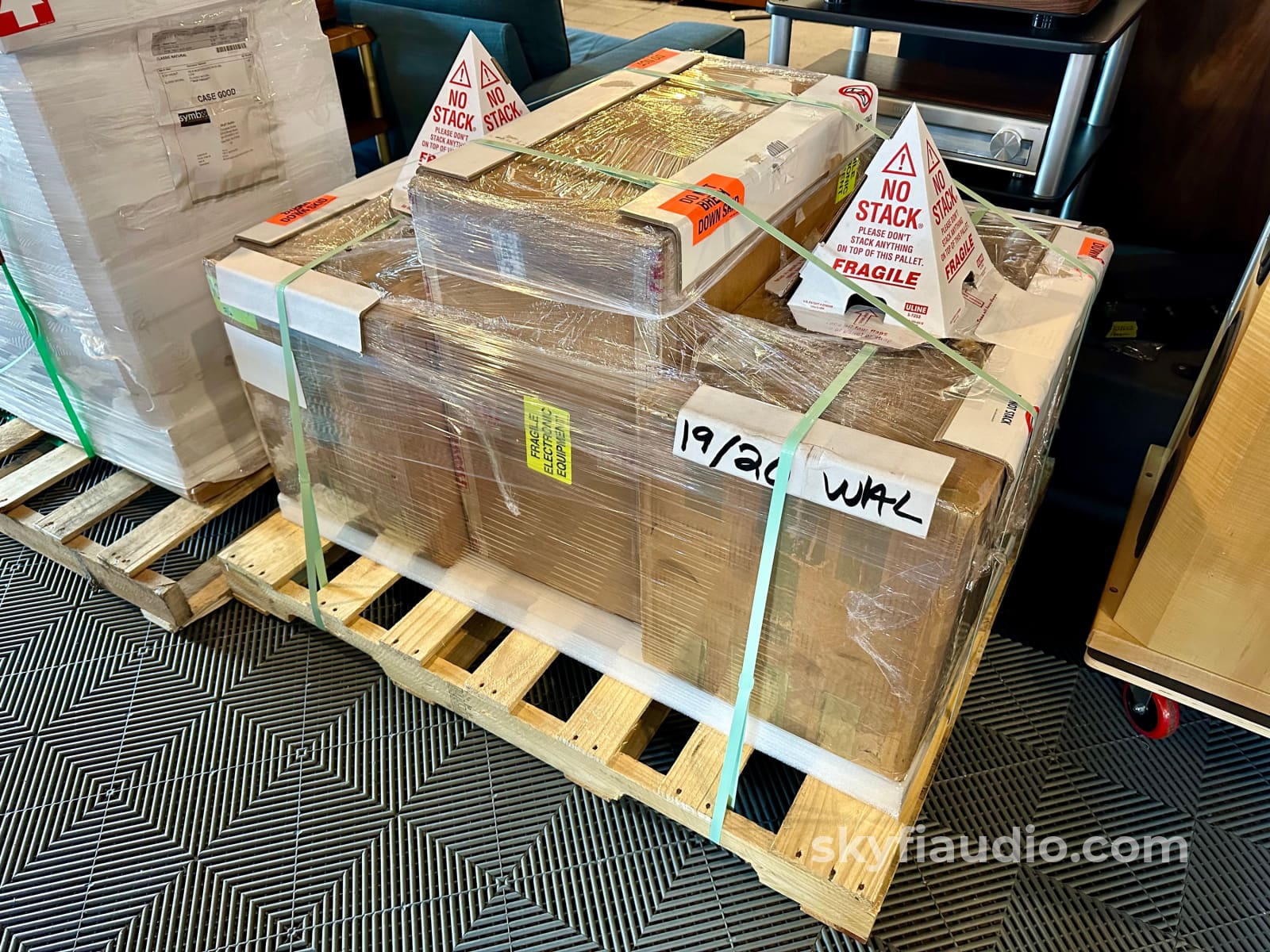 Jadis Ja80 Tube Monoblocks W/Sound Anchor Stands - Made In France Amplifier