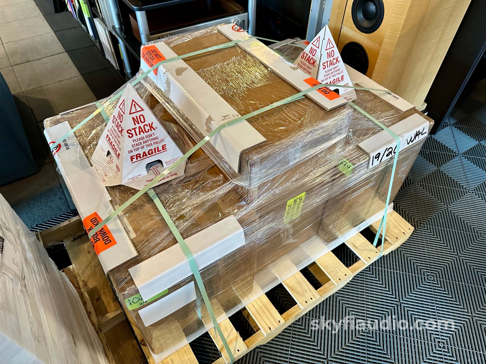 Jadis Ja80 Tube Monoblocks W/Sound Anchor Stands - Made In France Amplifier