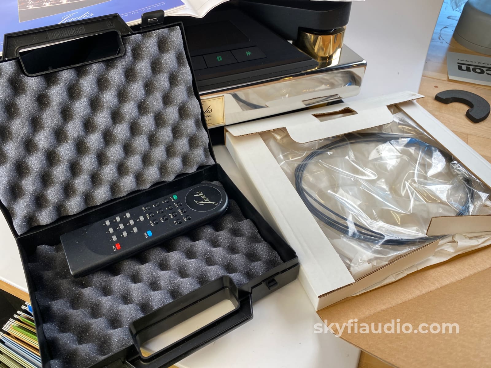 Jadis JD1 Drive CD Transport with Power Supply - The Last One!
