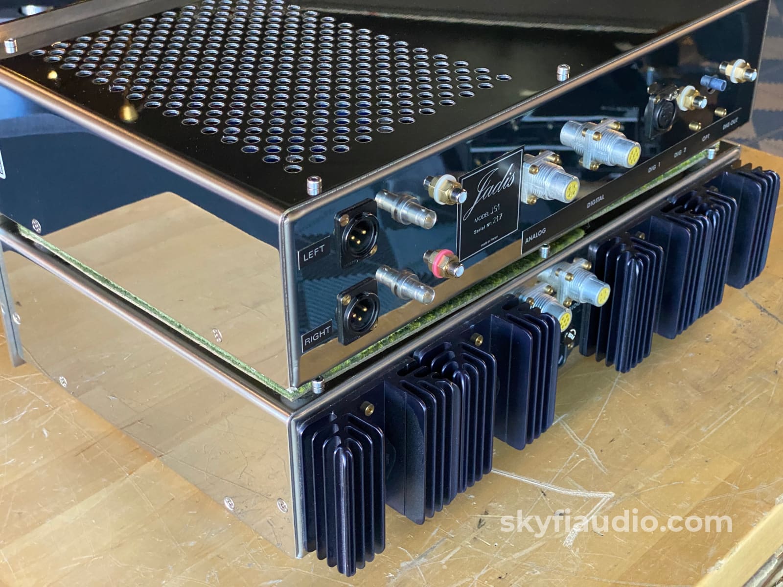 Jadis Js1 Dual Chassis Tube Dac With Power Supply - Made In France Cd + Digital