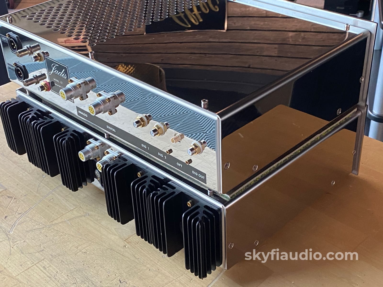 Jadis Js1 Mki Dual Chassis Tube Dac With Power Supply - Made In France Cd + Digital