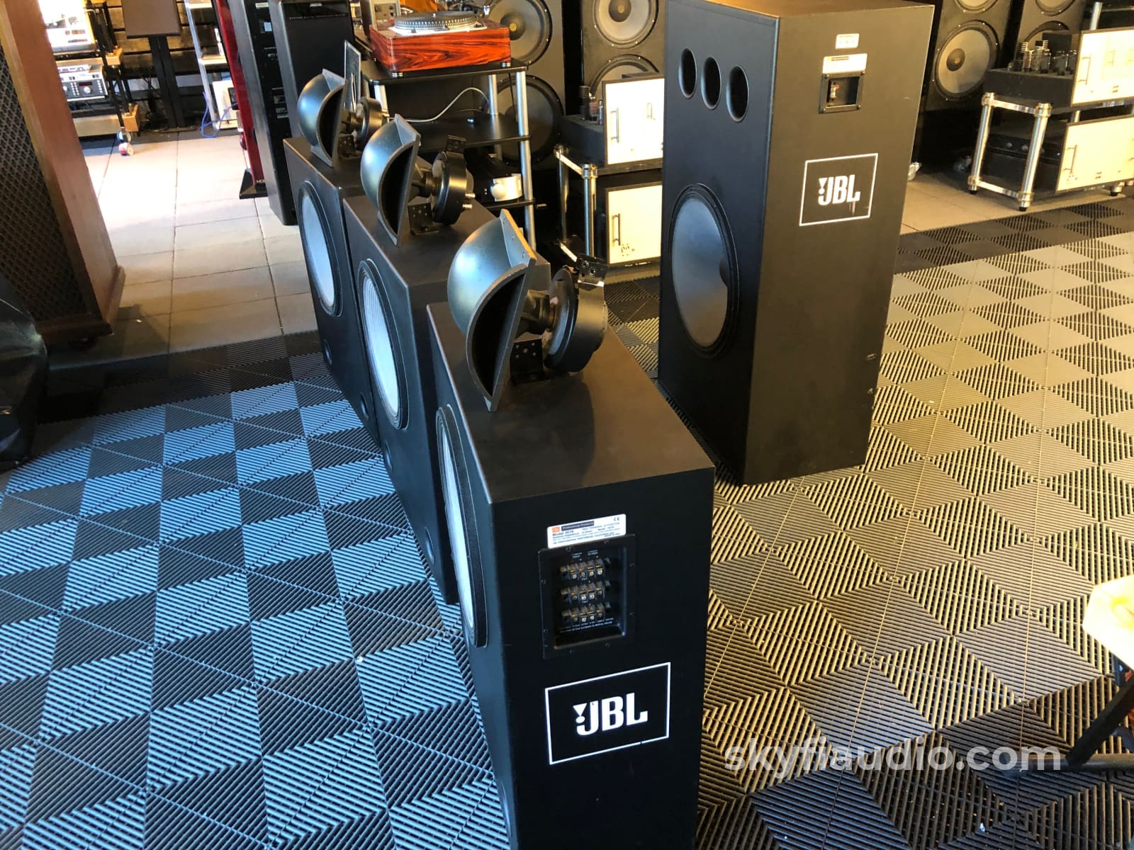 Jbl 3.1 Professional Theater Speaker System 18 Subwoofer!! Thx Certified Speakers