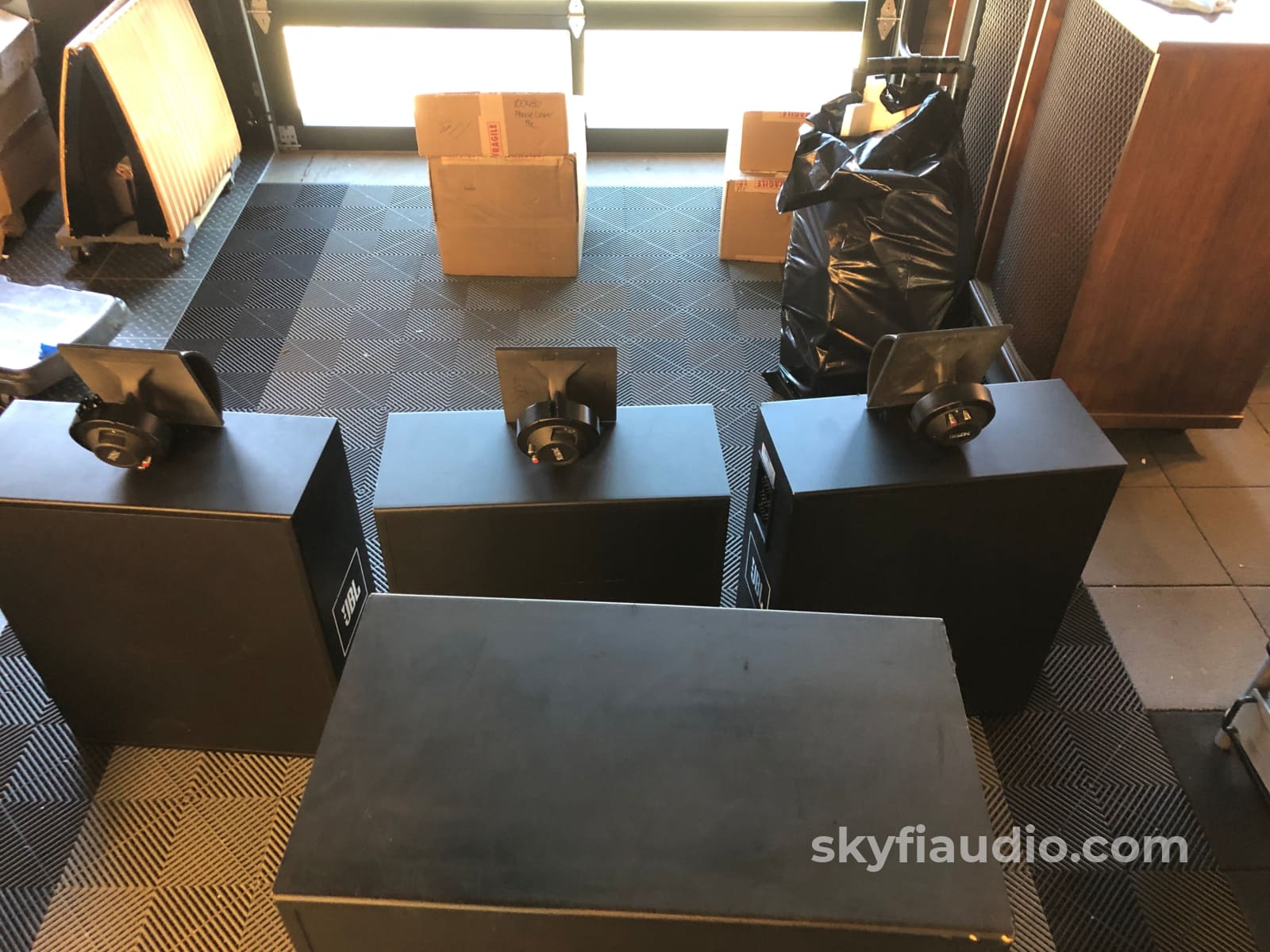 Jbl 3.1 Professional Theater Speaker System 18 Subwoofer!! Thx Certified Speakers