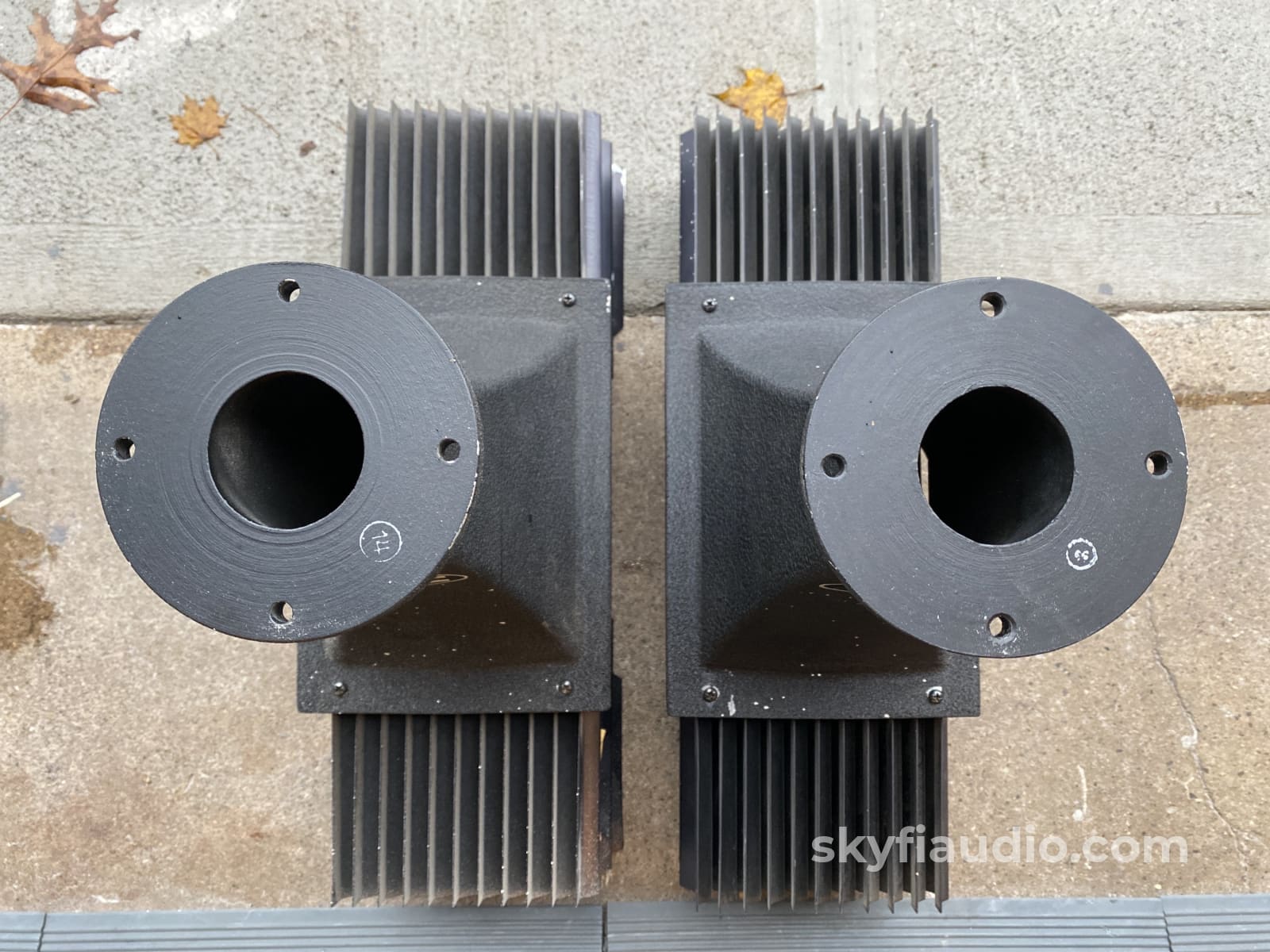 Jbl Set Of Model H5039 Horns And 2310 Lenses Speakers