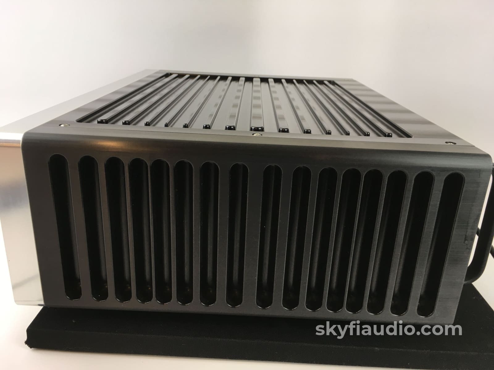 Jeff Rowland Concentra Integrated Solid State Amplifier