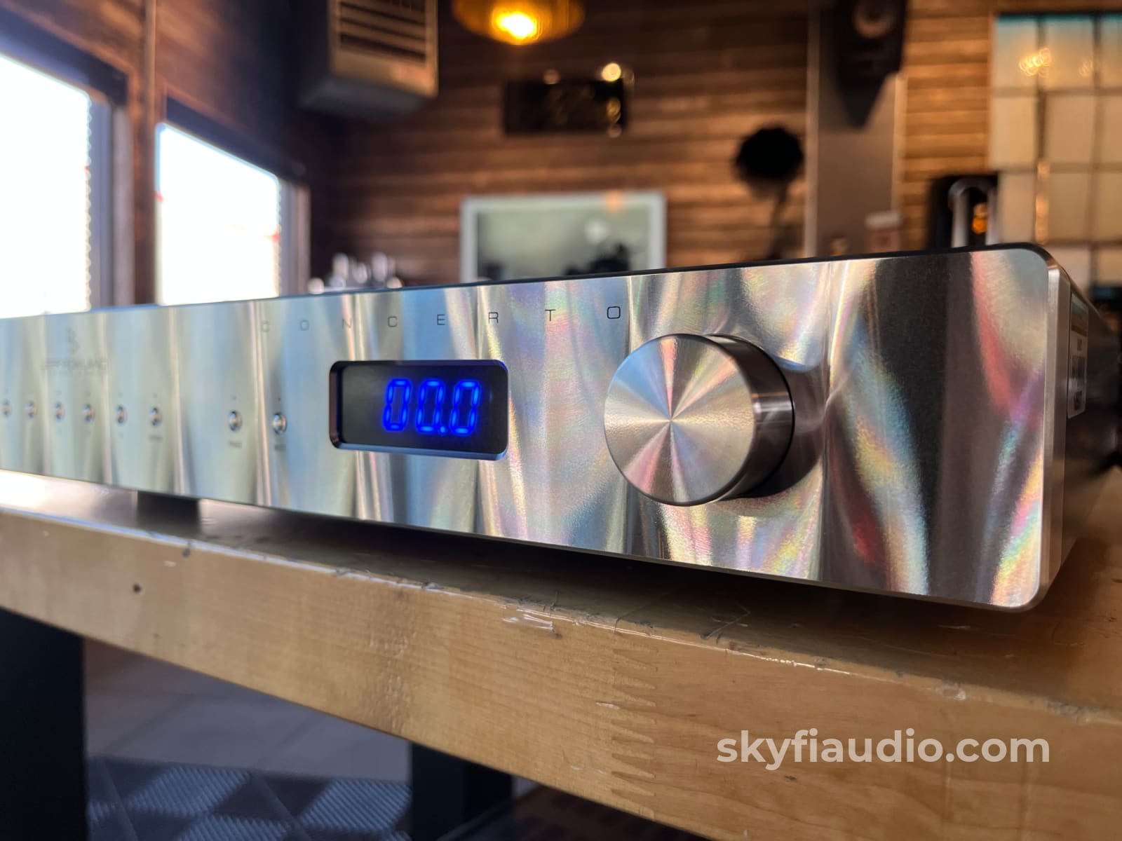 Jeff Rowland Concerto Preamplifier - Beautifully Made