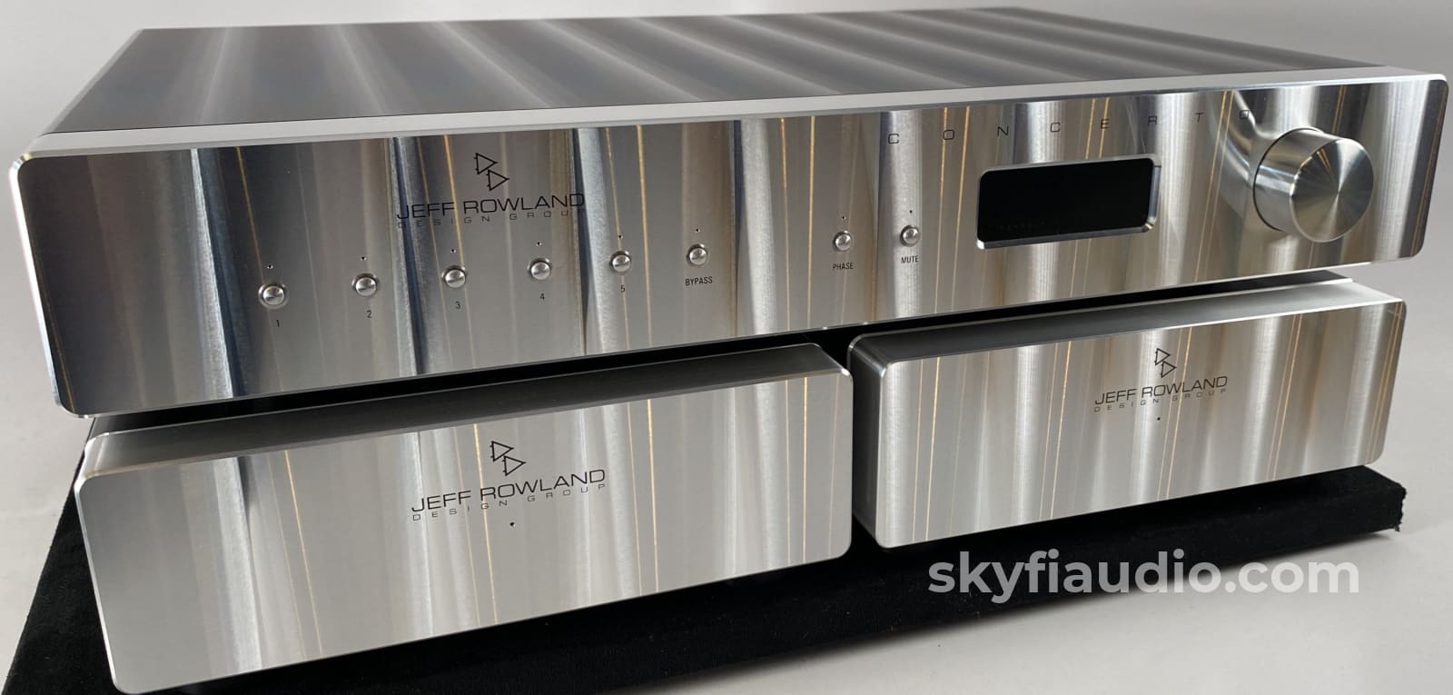 Jeff Rowland Concerto Preamplifier - With Remote and Rare Phono Stage