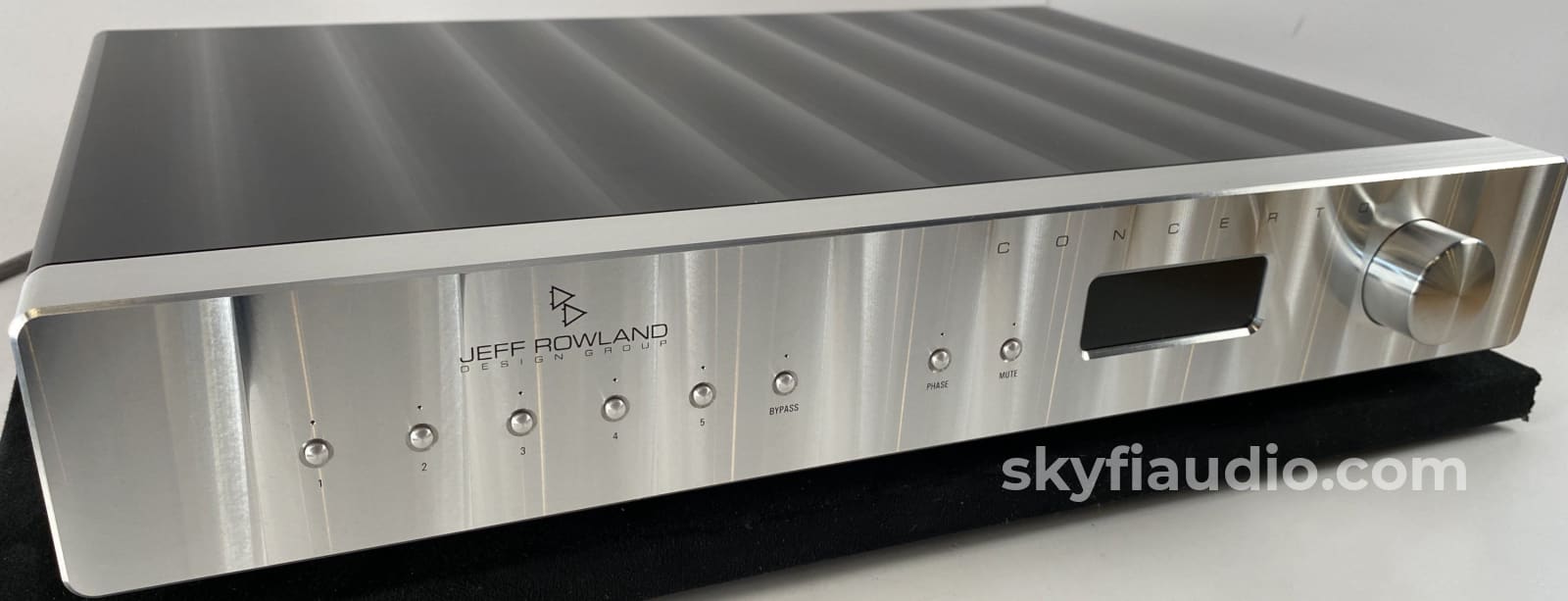 Jeff Rowland Concerto Preamplifier - With Remote And Rare Phono Stage