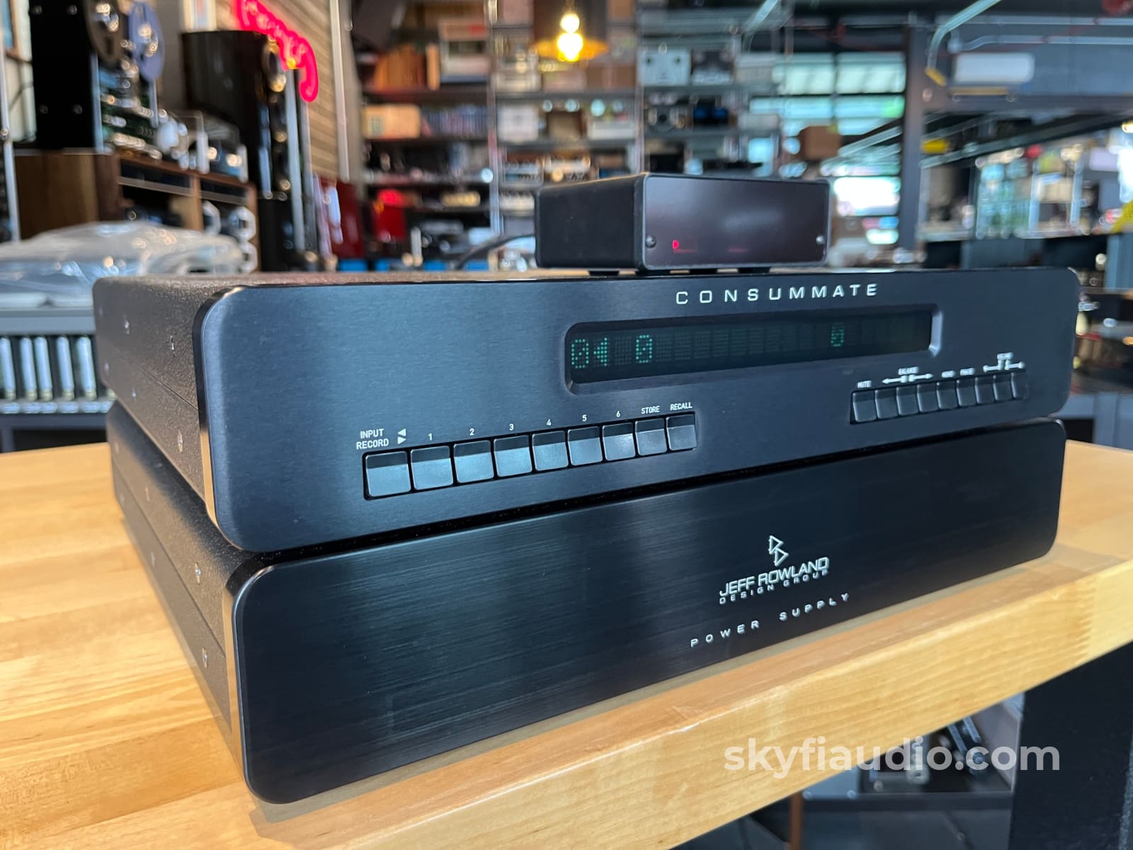 Jeff Rowland Consummate Two Piece Preamplifier - Flagship - Preamplifier