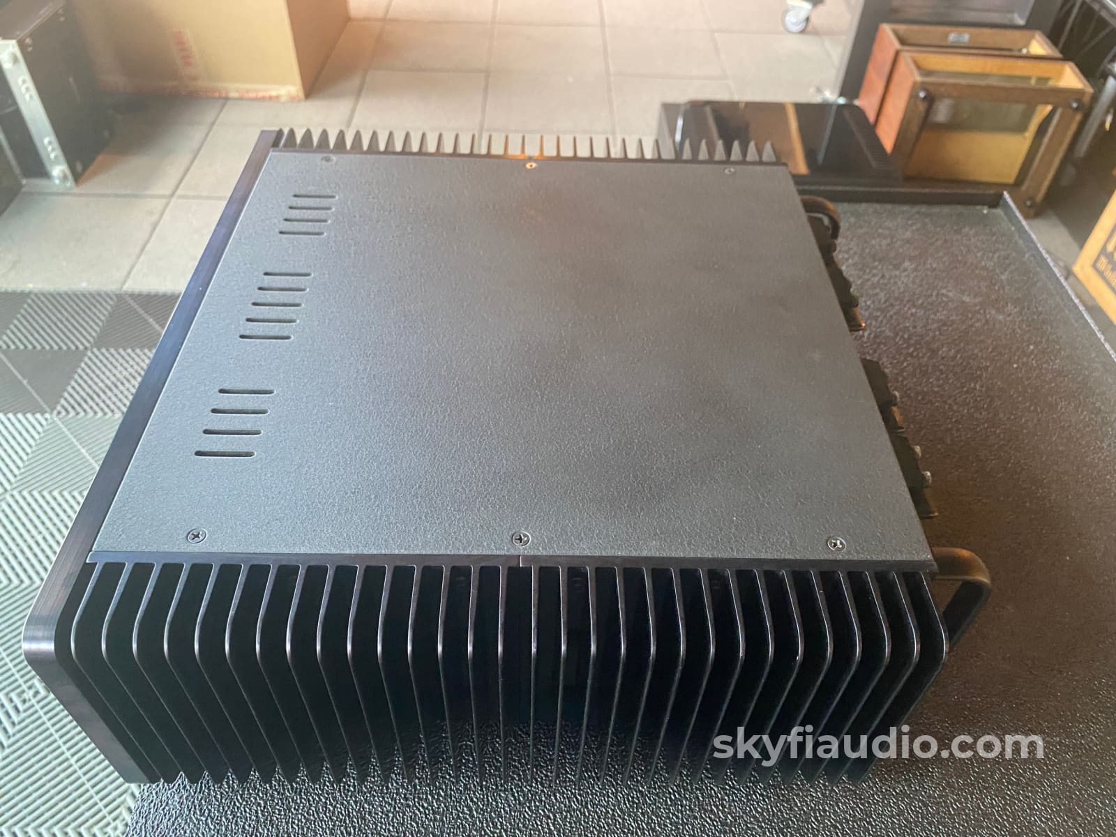 Jeff Rowland Model 1 Solid State Amplifier W/Original Wood Crate