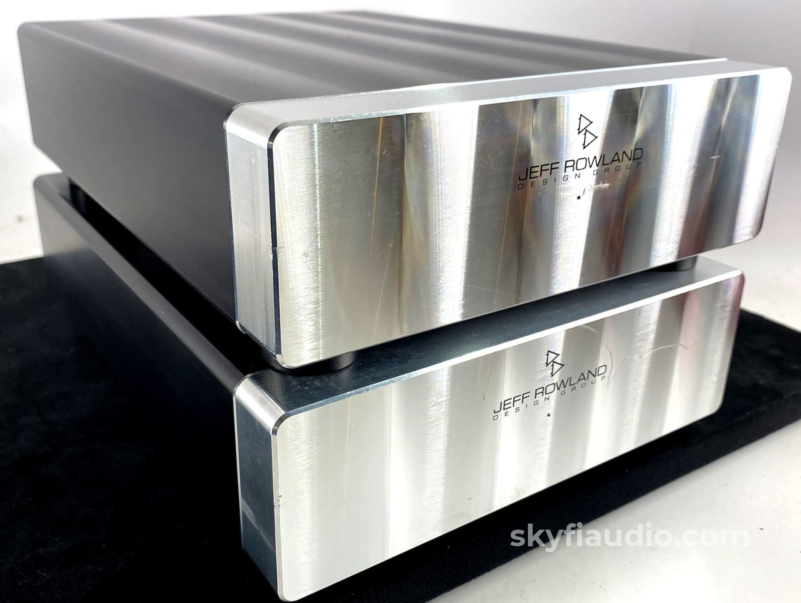 Jeff Rowland Model 201 Monoblock Amplifier Pair