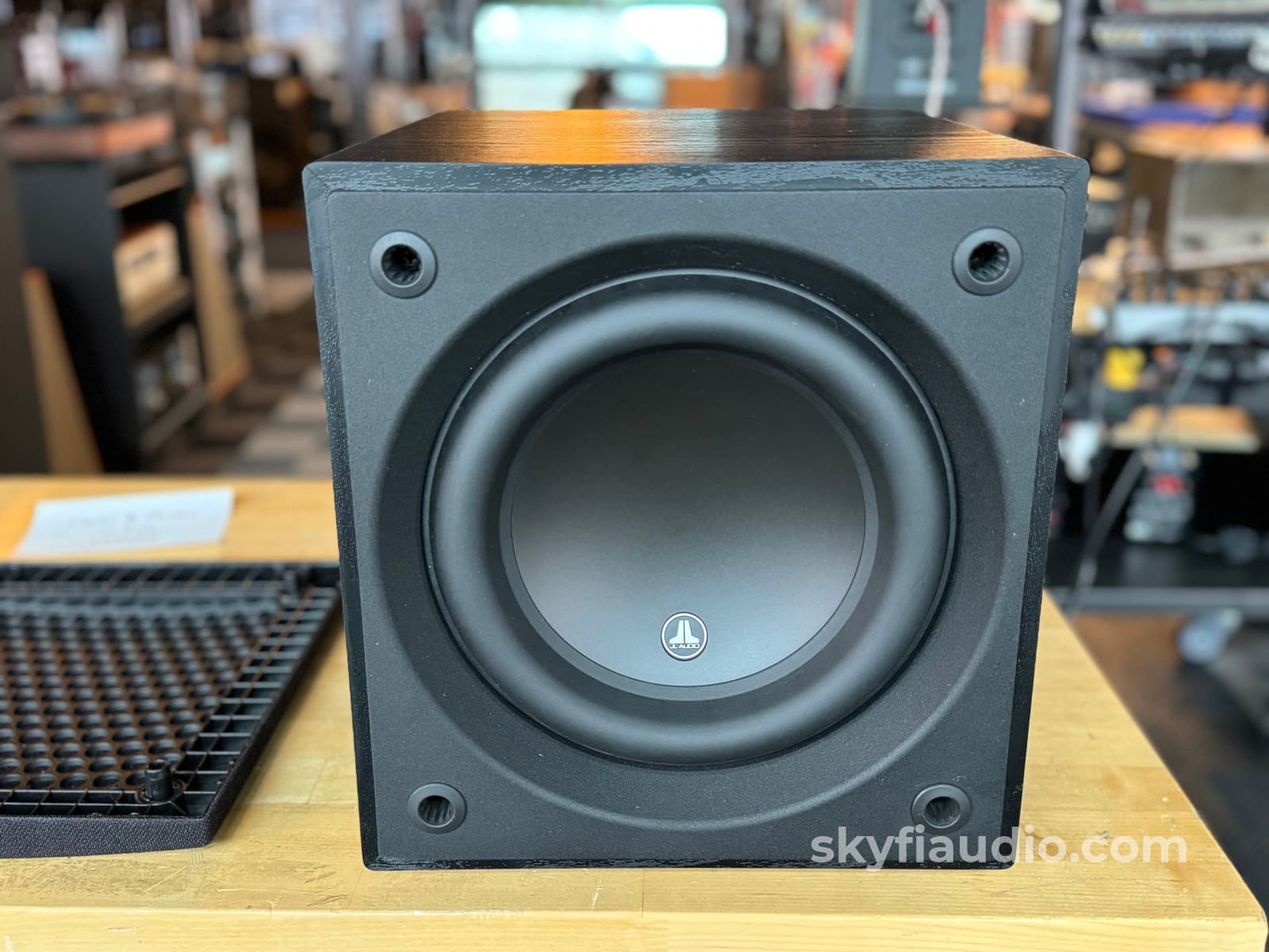 Jl Audio Dominion D110 - 10’ Powered Subwoofer Speakers