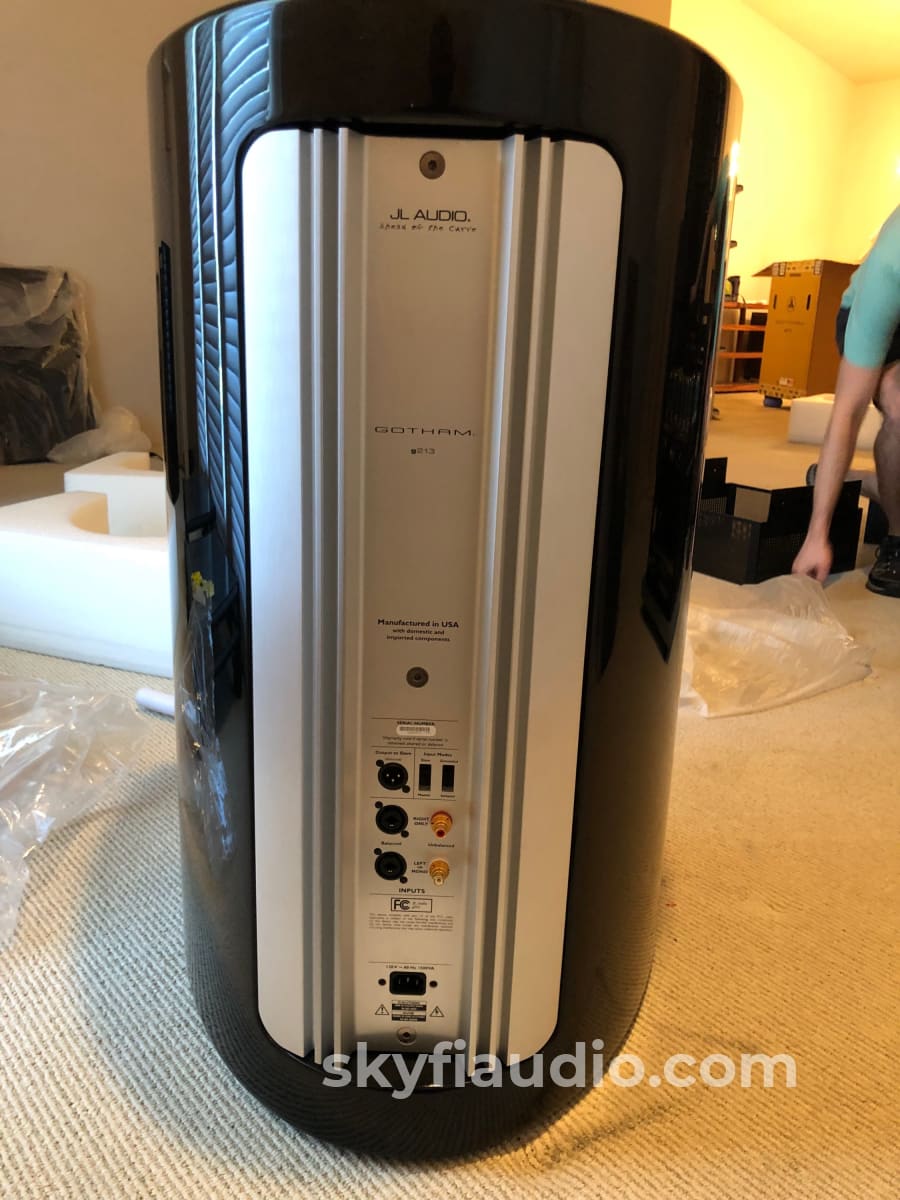 Jl Audio Gotham Reference Subwoofer In Original Crate (1 Of 2) Speakers