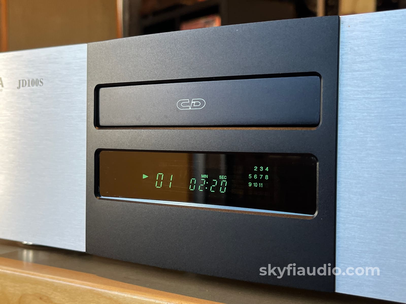 Jolida JD100S Tube CD player - W/ Vintage Amperex and Sylvania Tubes - CD + Digital