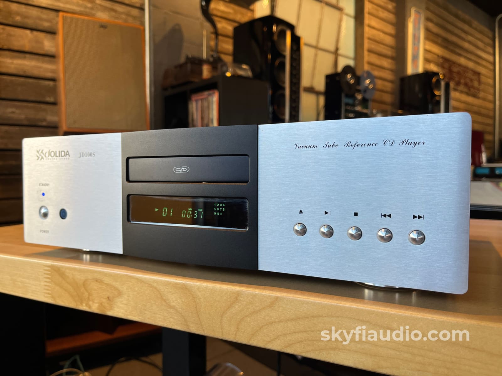Jolida JD100S Tube CD player - W/ Vintage Amperex and Sylvania Tubes - CD + Digital