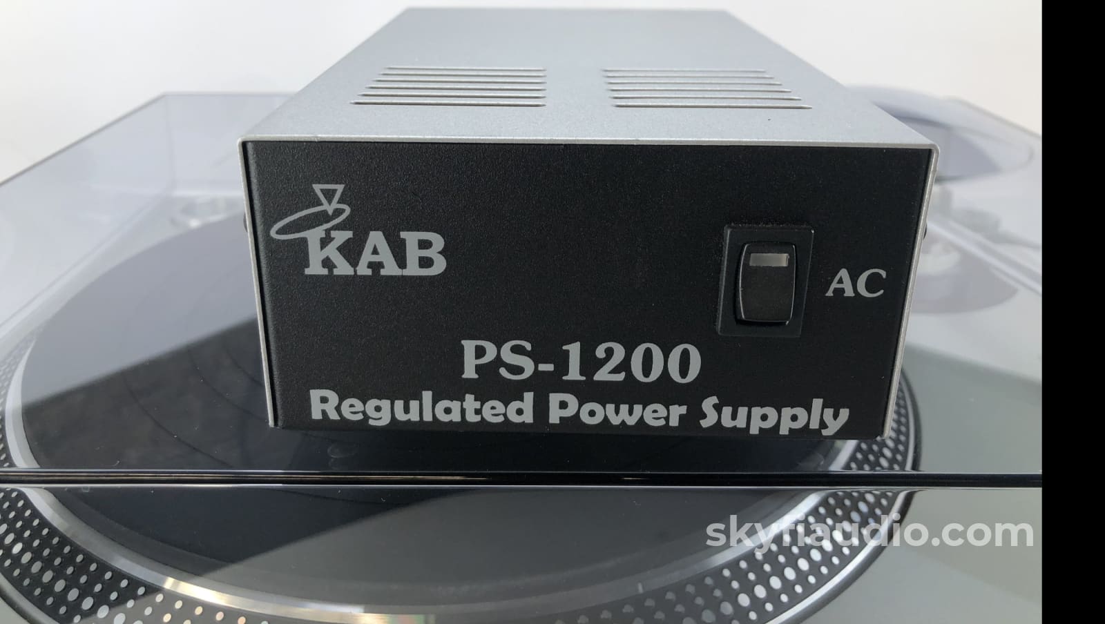 Kab Electro-Acoustics / Technics Sl-1200Mk5 Audiophile Standard Turntable - Direct Drive And Highly