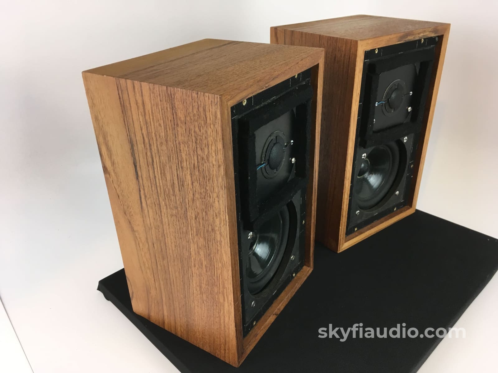KEF LS3/5A Speakers KEF LS3/5A Speakers