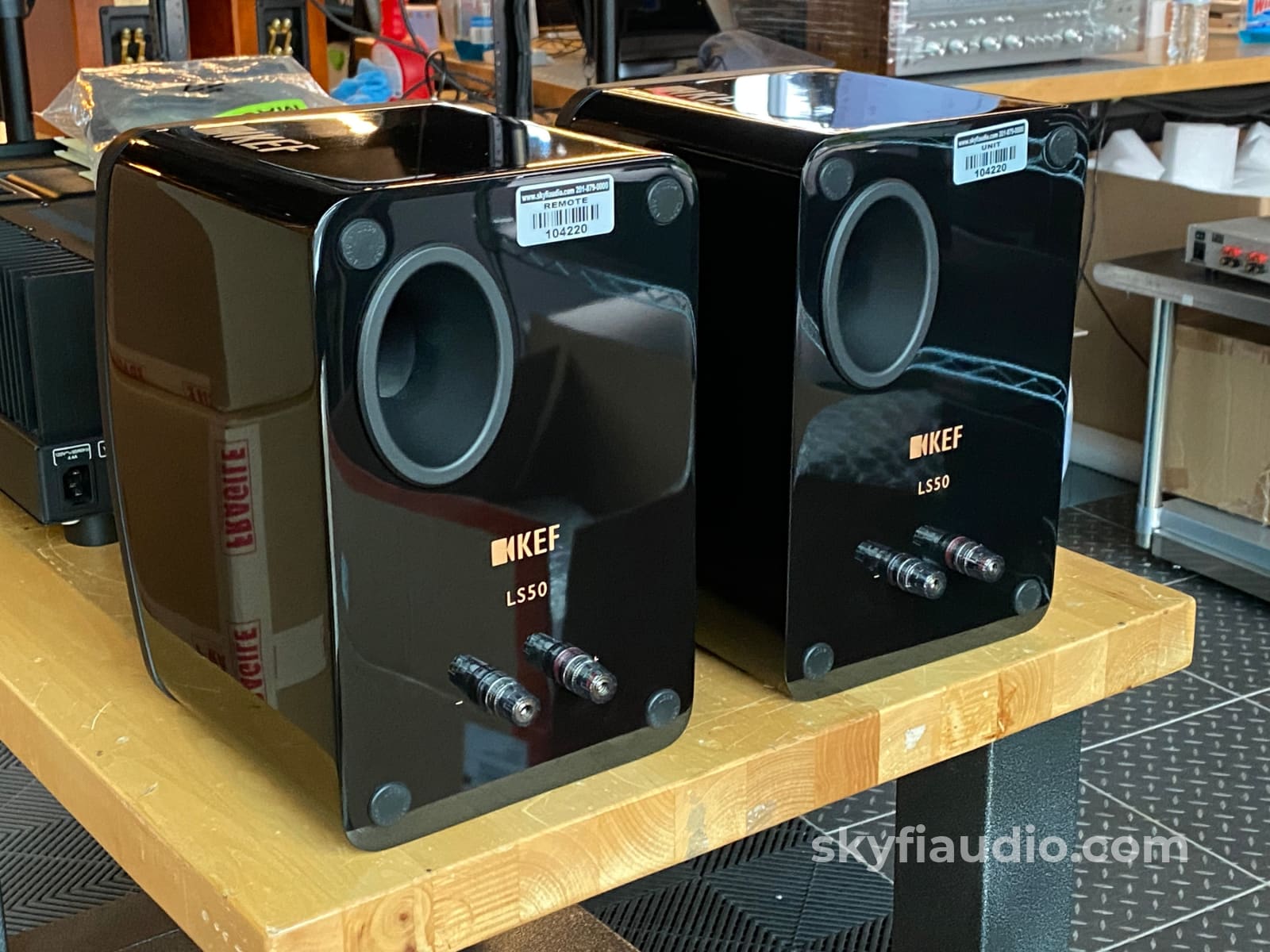 Kef Ls50 Bookshelf Speakers - Stereophile Class A Rated