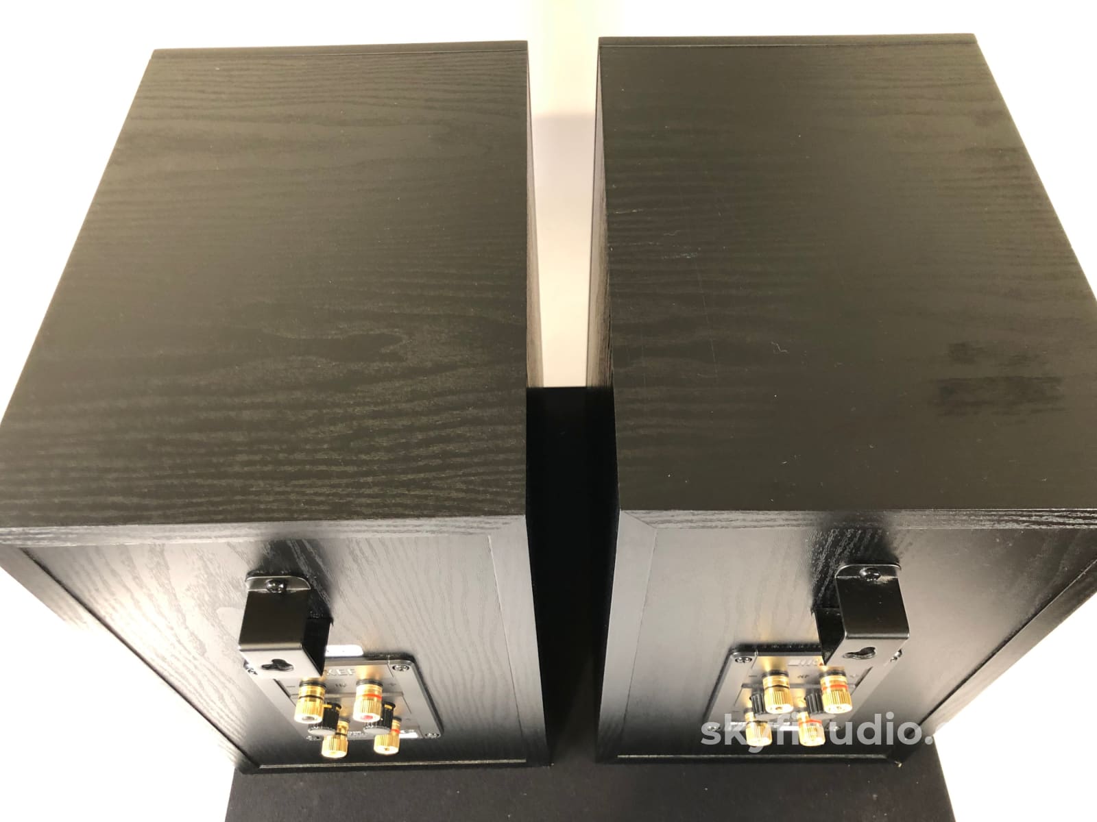 Kef Q300 Coaxial Bookshelf Speakers - Like New