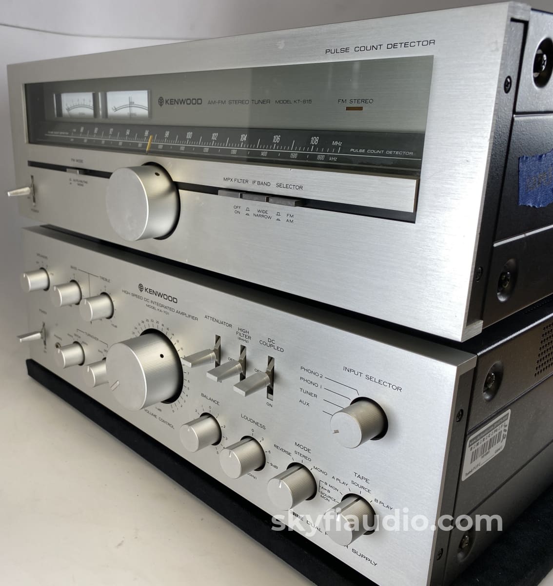 Kenwood Ka-701 And Kt-615 - Integrated Amp Tuner Set Amplifier