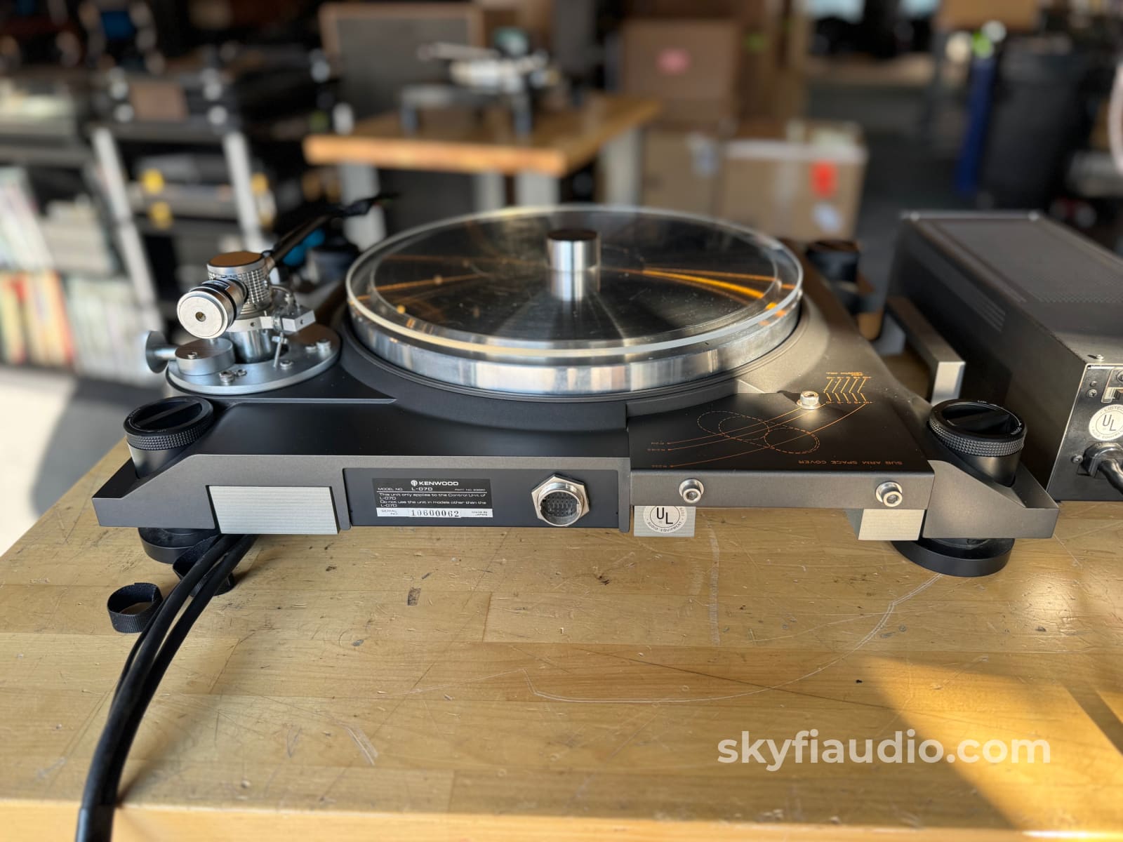 Kenwood L-07D Turntable - Rare and Serviced Turntable