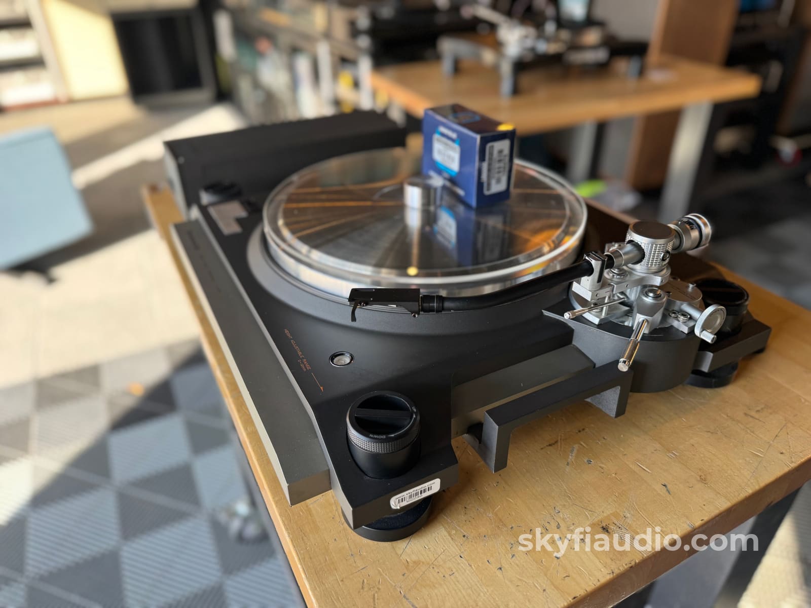 Kenwood L-07D Turntable - Rare and Serviced Turntable