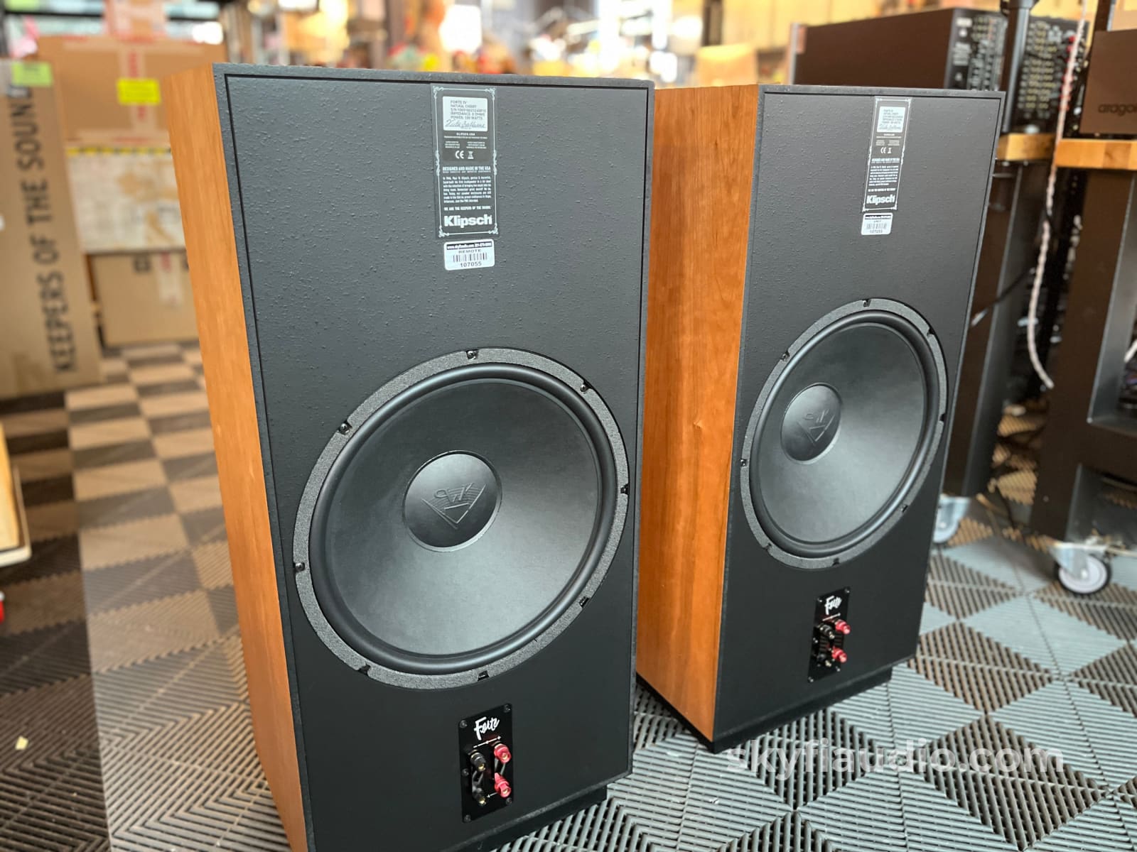 Klipsch Forte Loudspeakers - Pre-Loved - Discontinued Cherry Finish Speakers