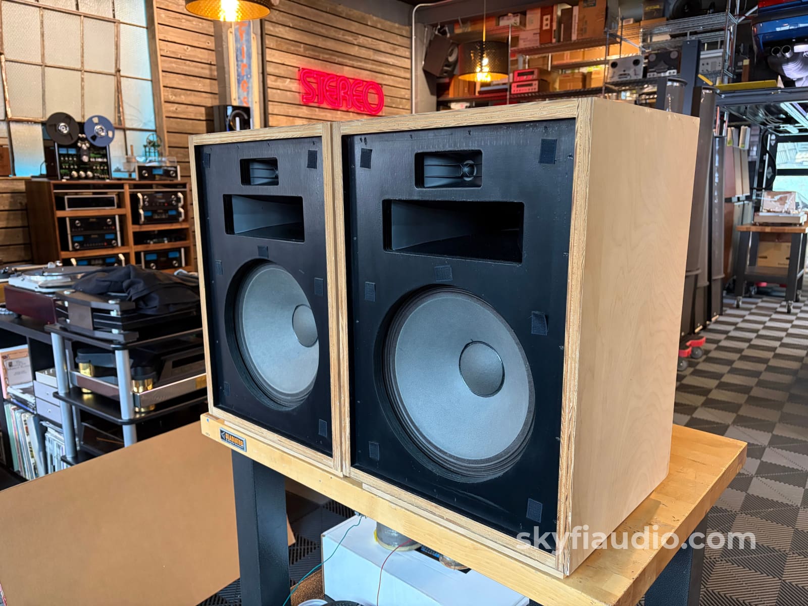 Klipsch Heresy I HBR - Lightly Sanded Original Finish Speakers