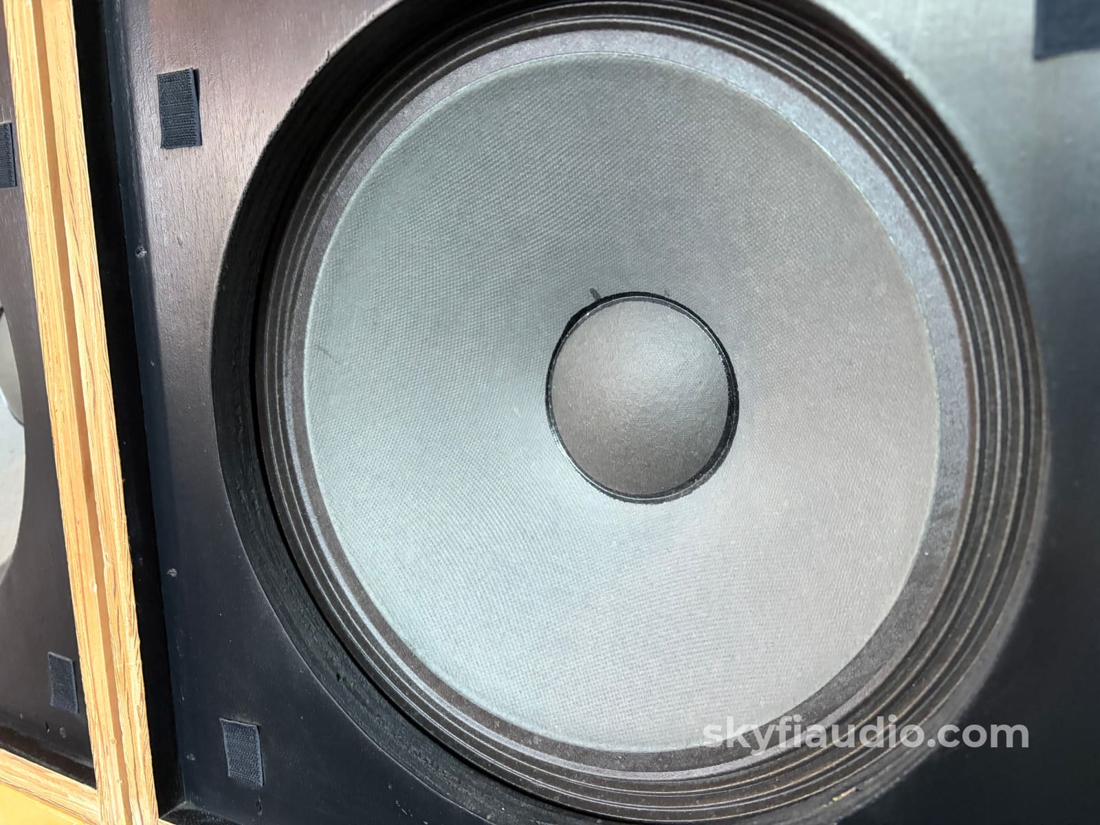 Klipsch Heresy I HBR - Lightly Sanded Original Finish Speakers