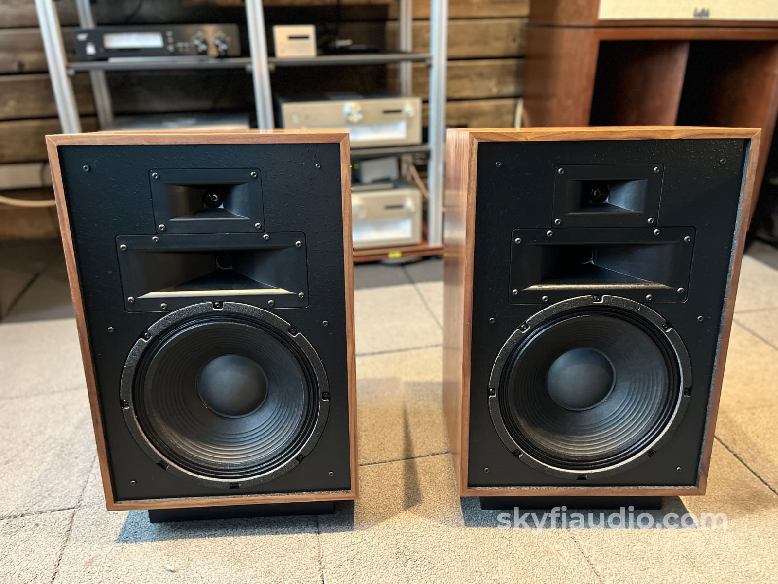 Klipsch Heresy IV Heritage Series Speakers American Walnut - Pre-Loved - Speakers
