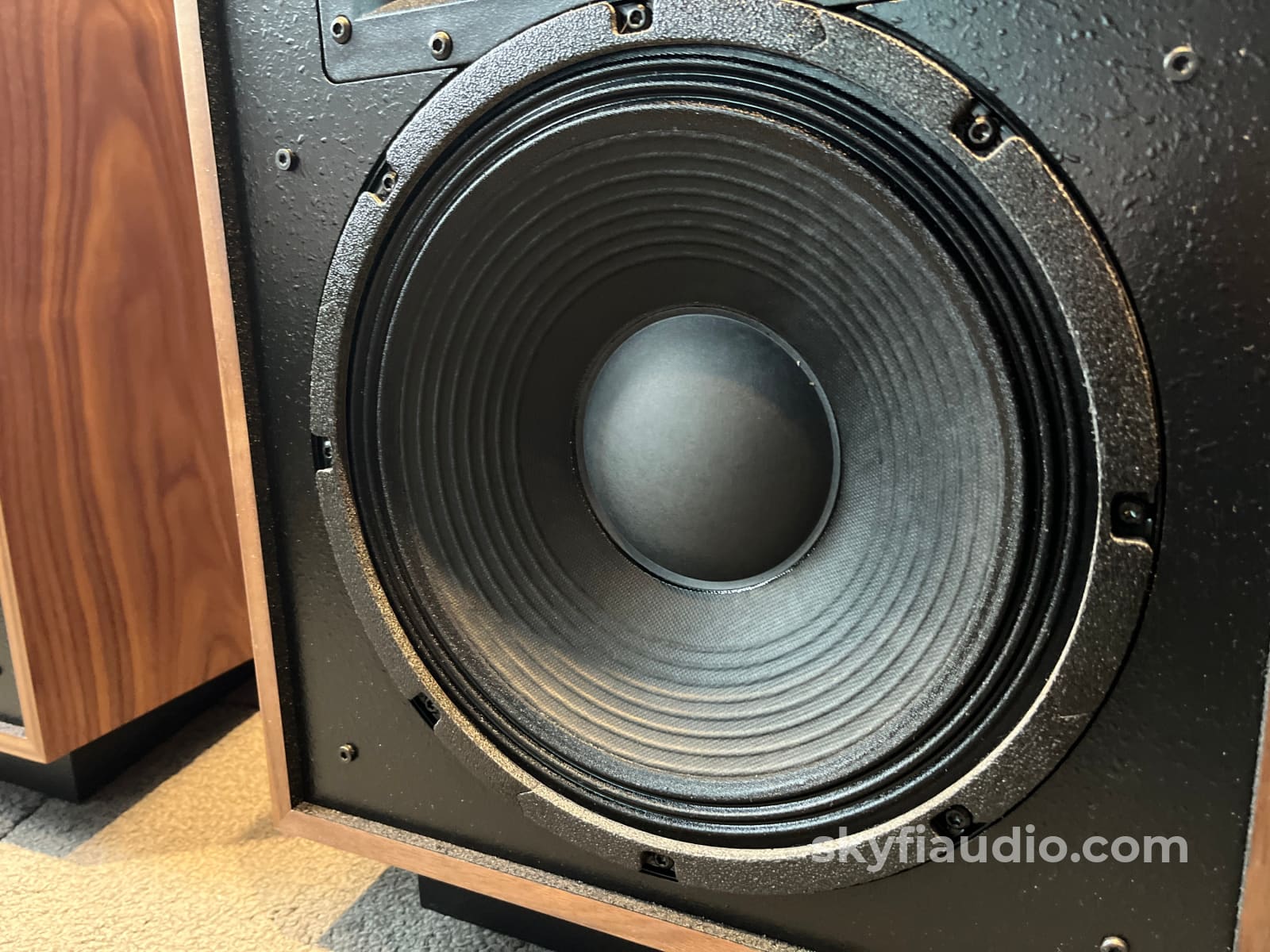 Klipsch Heresy IV Heritage Series Speakers American Walnut - Pre-Loved - Speakers