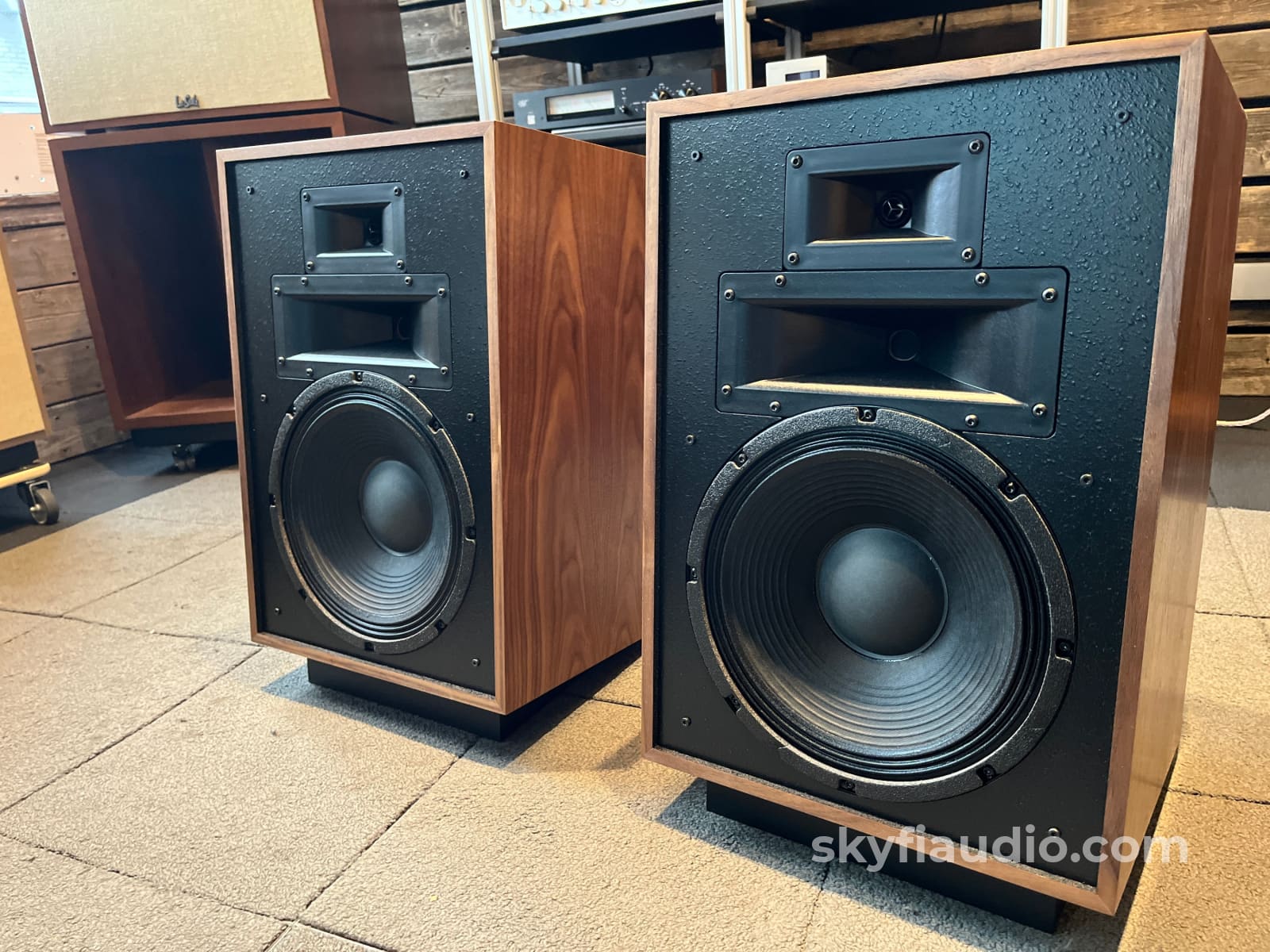 Klipsch Heresy IV Heritage Series Speakers American Walnut - Pre-Loved