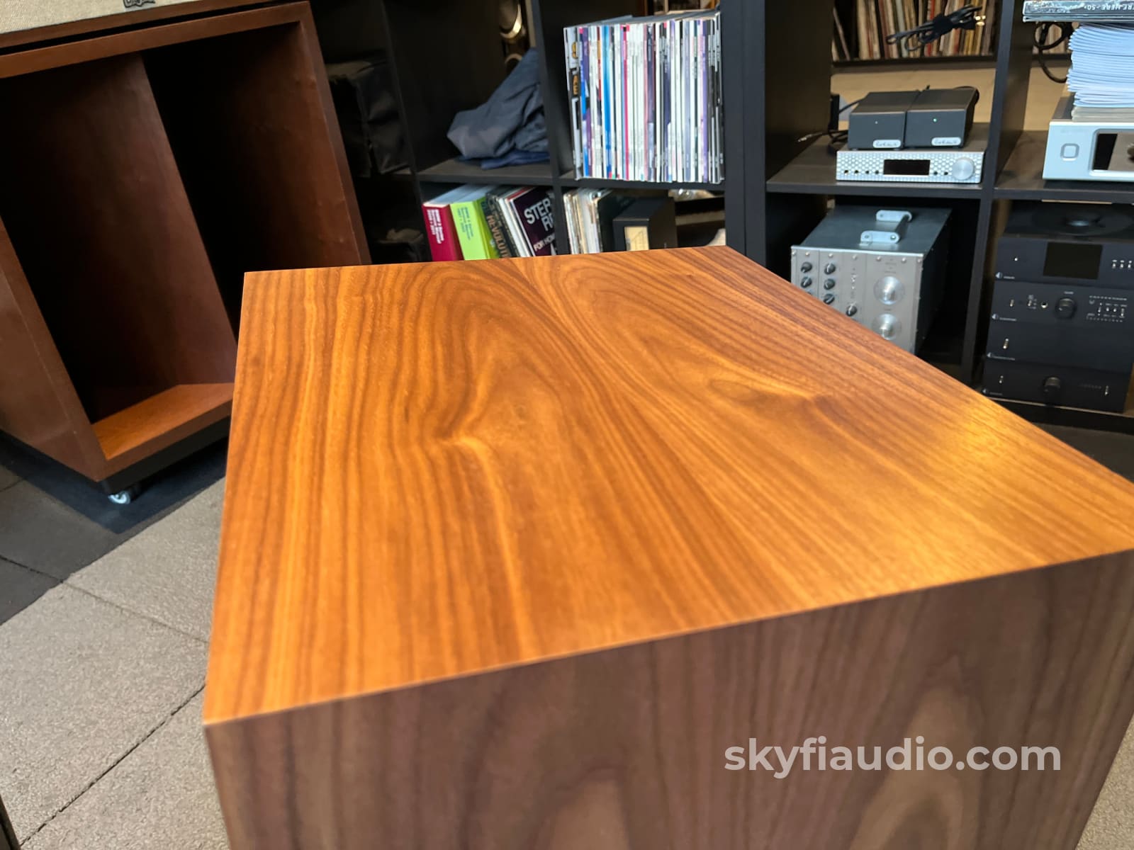 Klipsch Heresy IV Heritage Series Speakers American Walnut - Pre-Loved - Speakers